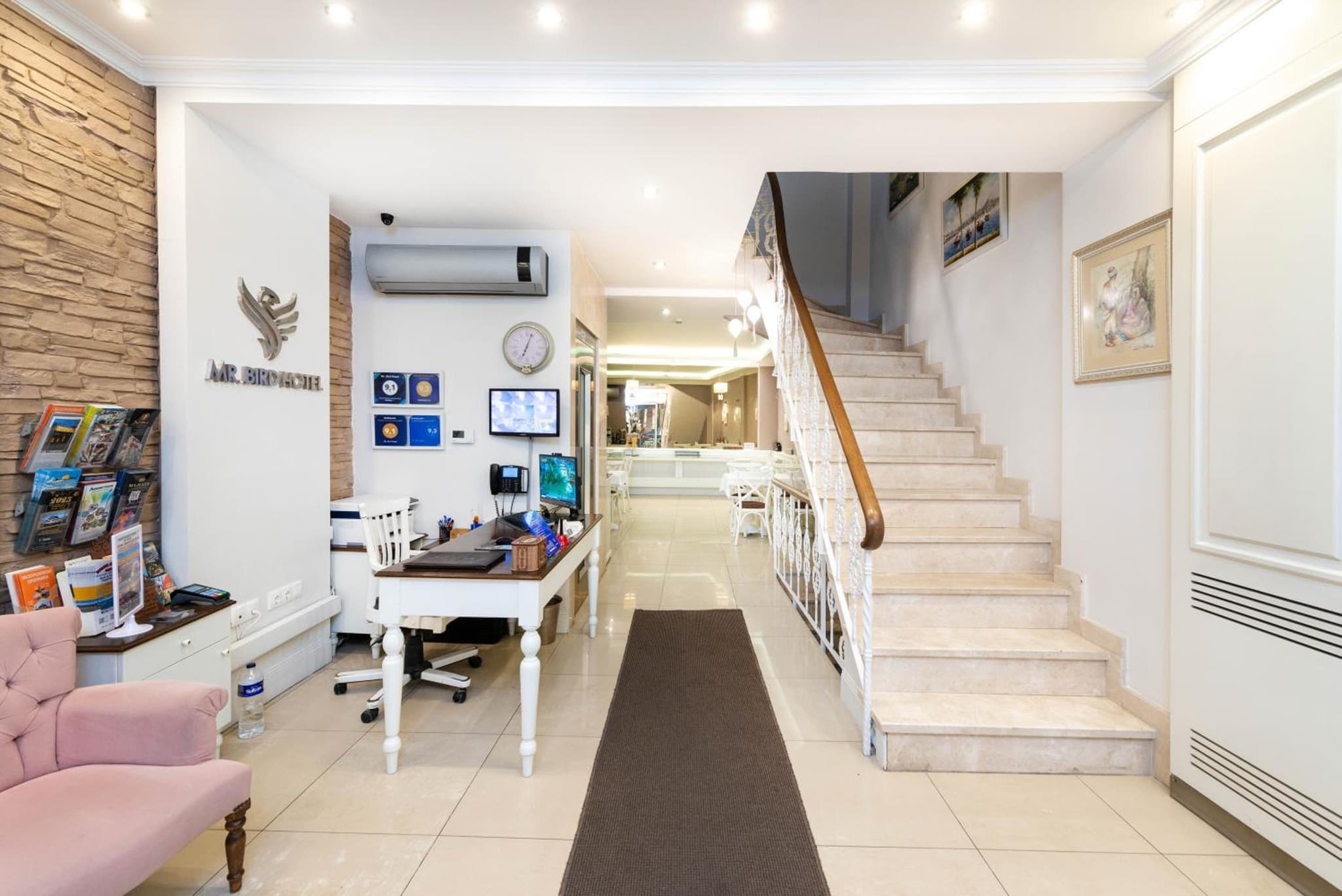 Mr. Bird Otel - Image 4