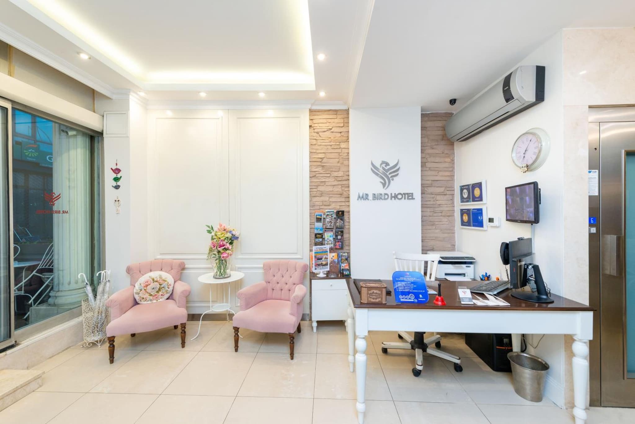 Mr. Bird Otel - Image 2