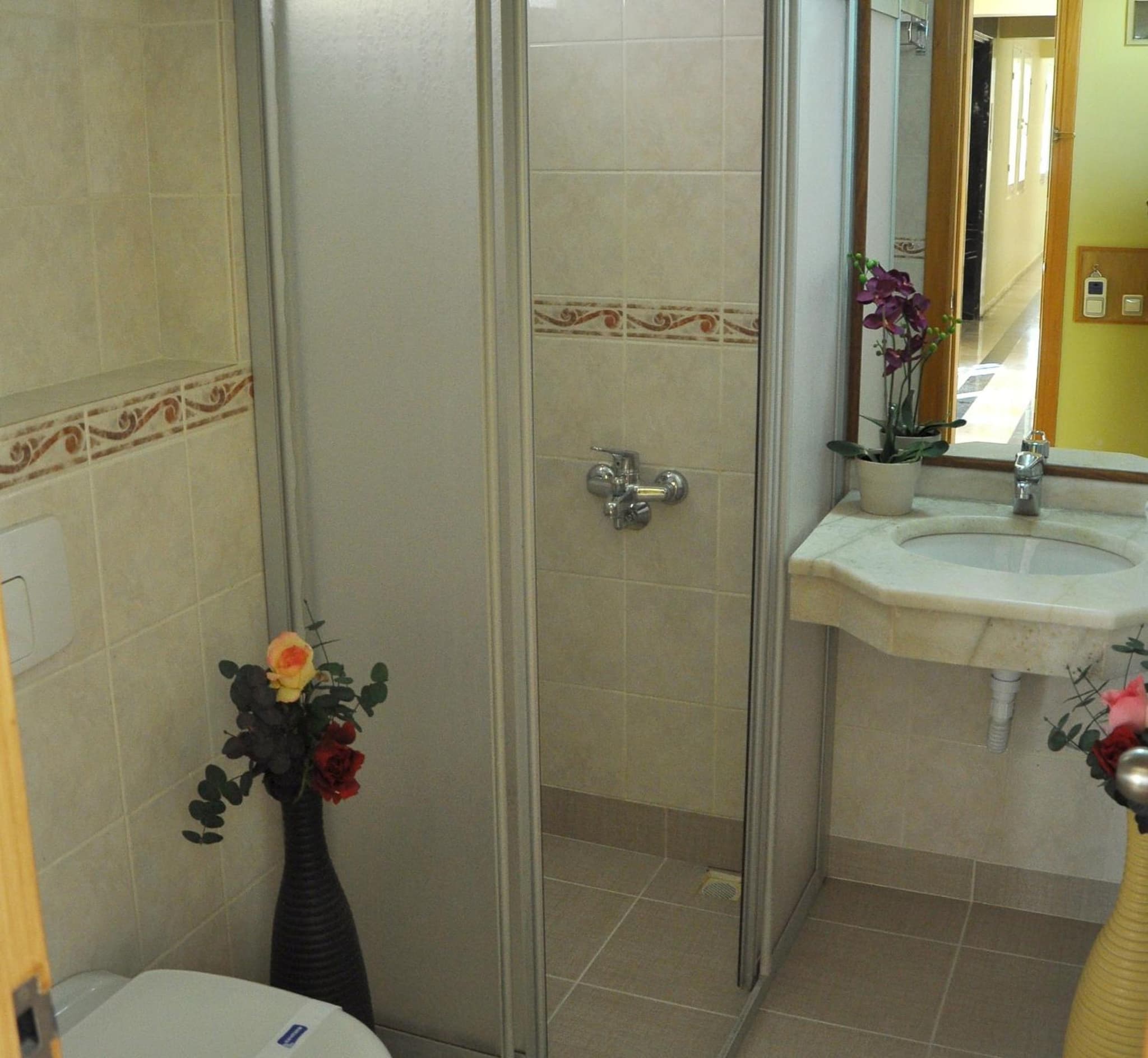 Doruk Otel - Image 1