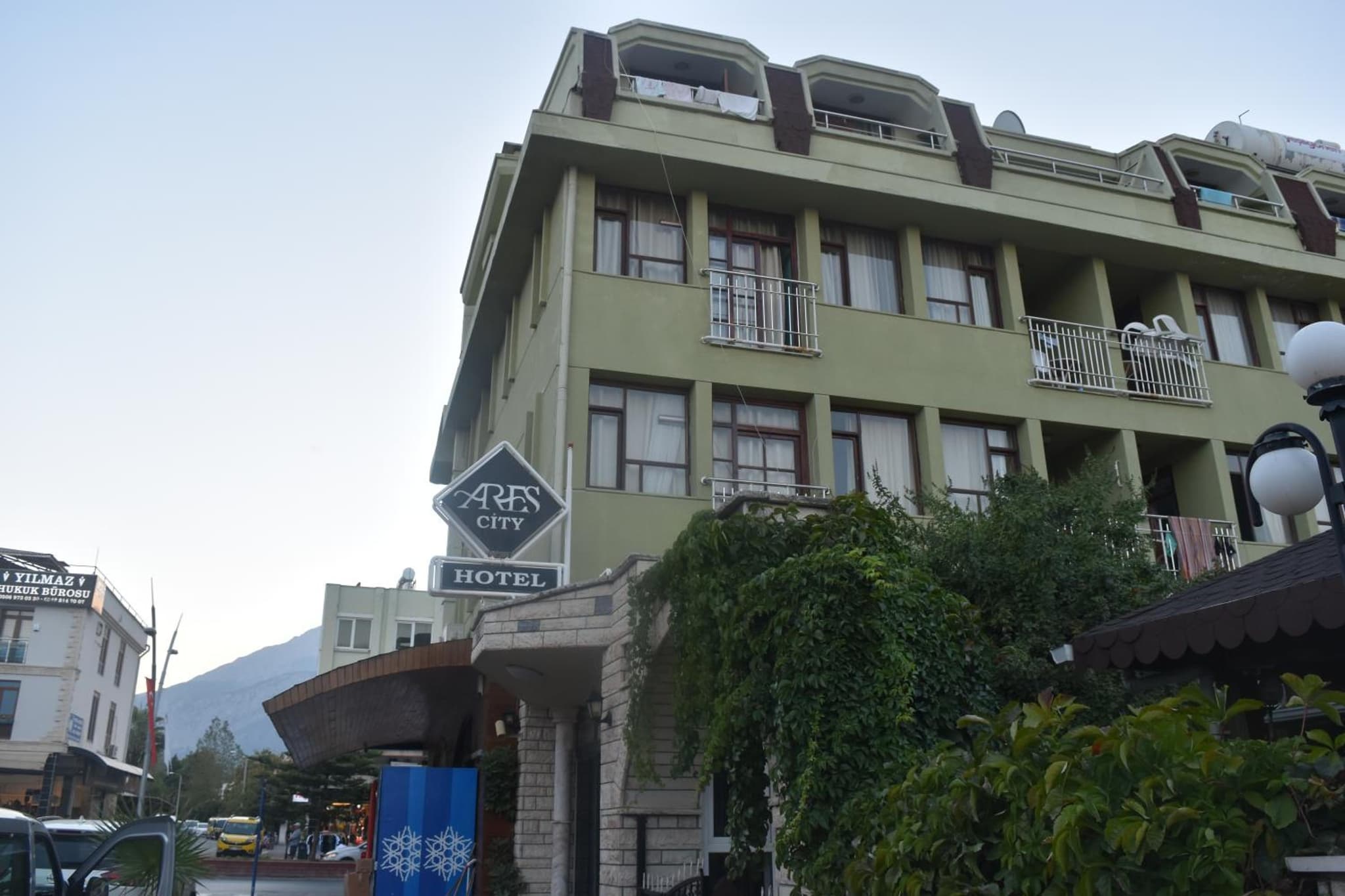 Ares City Otel - Image 1