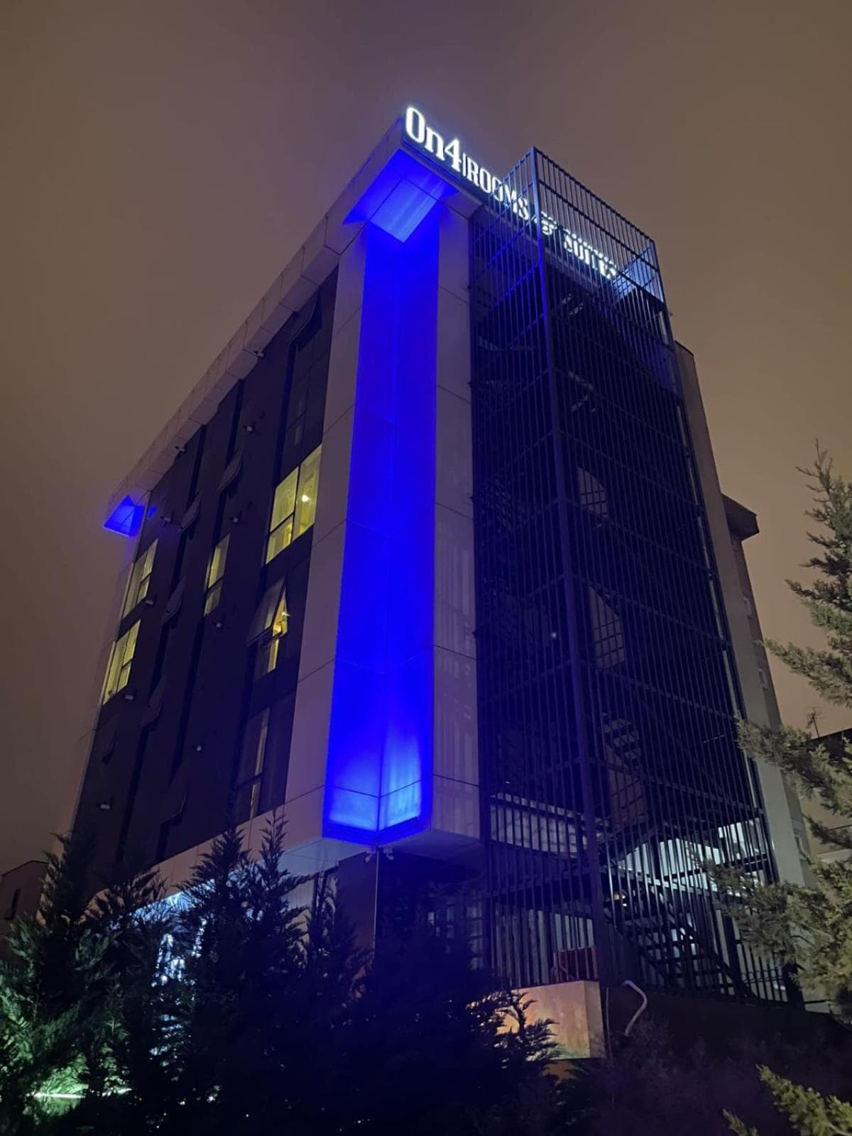 On4 Rooms & Suites - Image 1