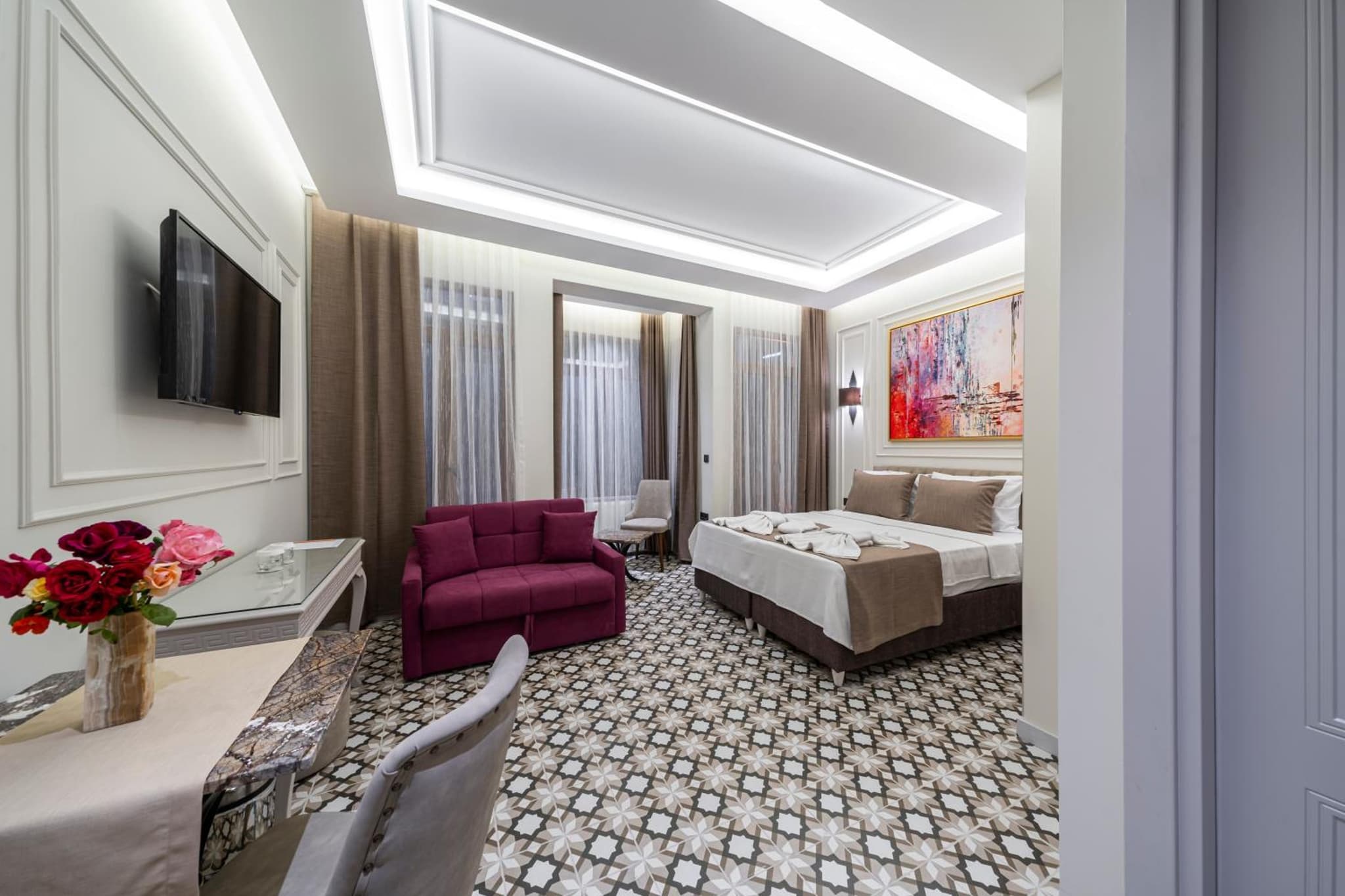 Pera Luna Premium Otel - Image 1