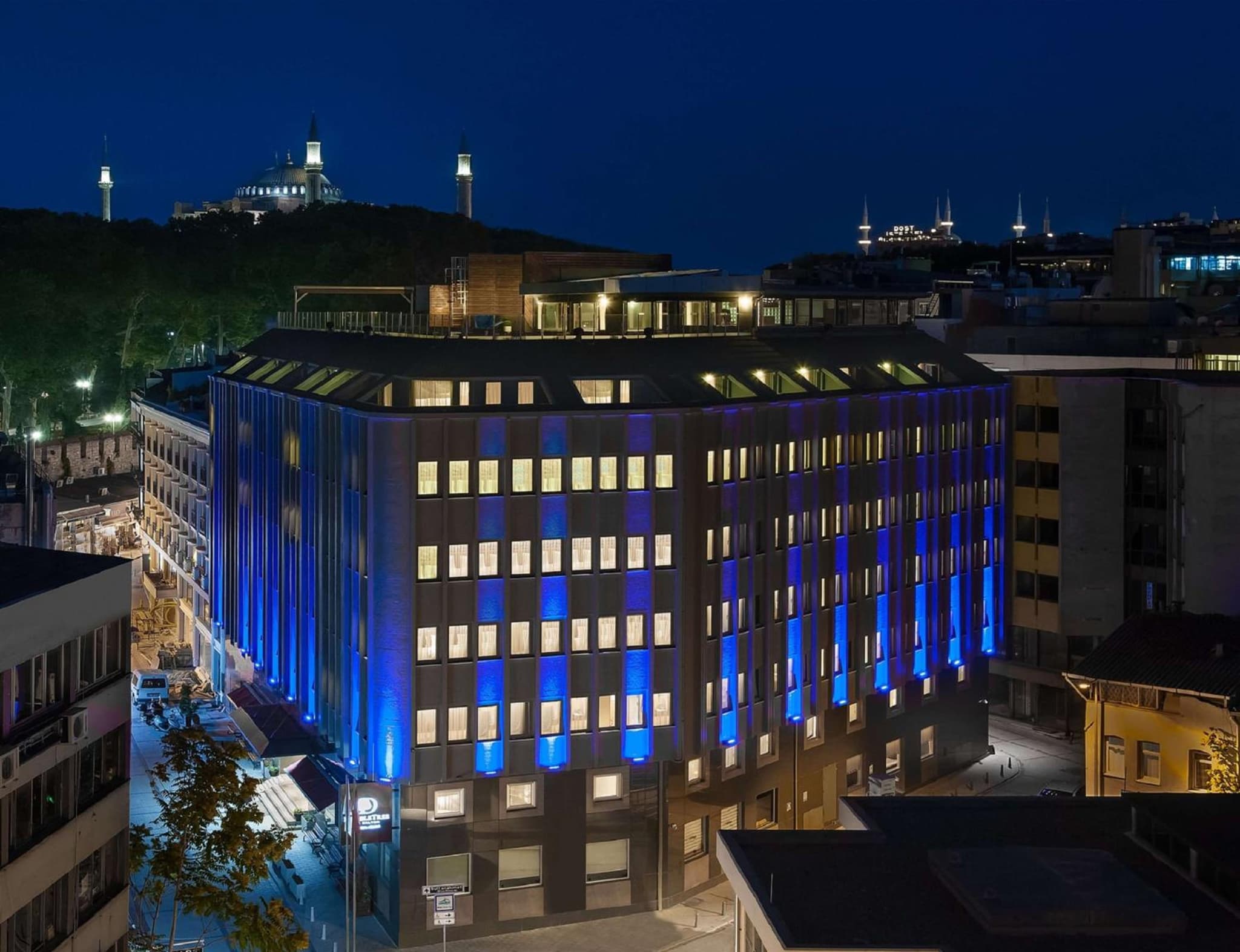 DoubleTree by Hilton Istanbul - Sirkeci - Image 1