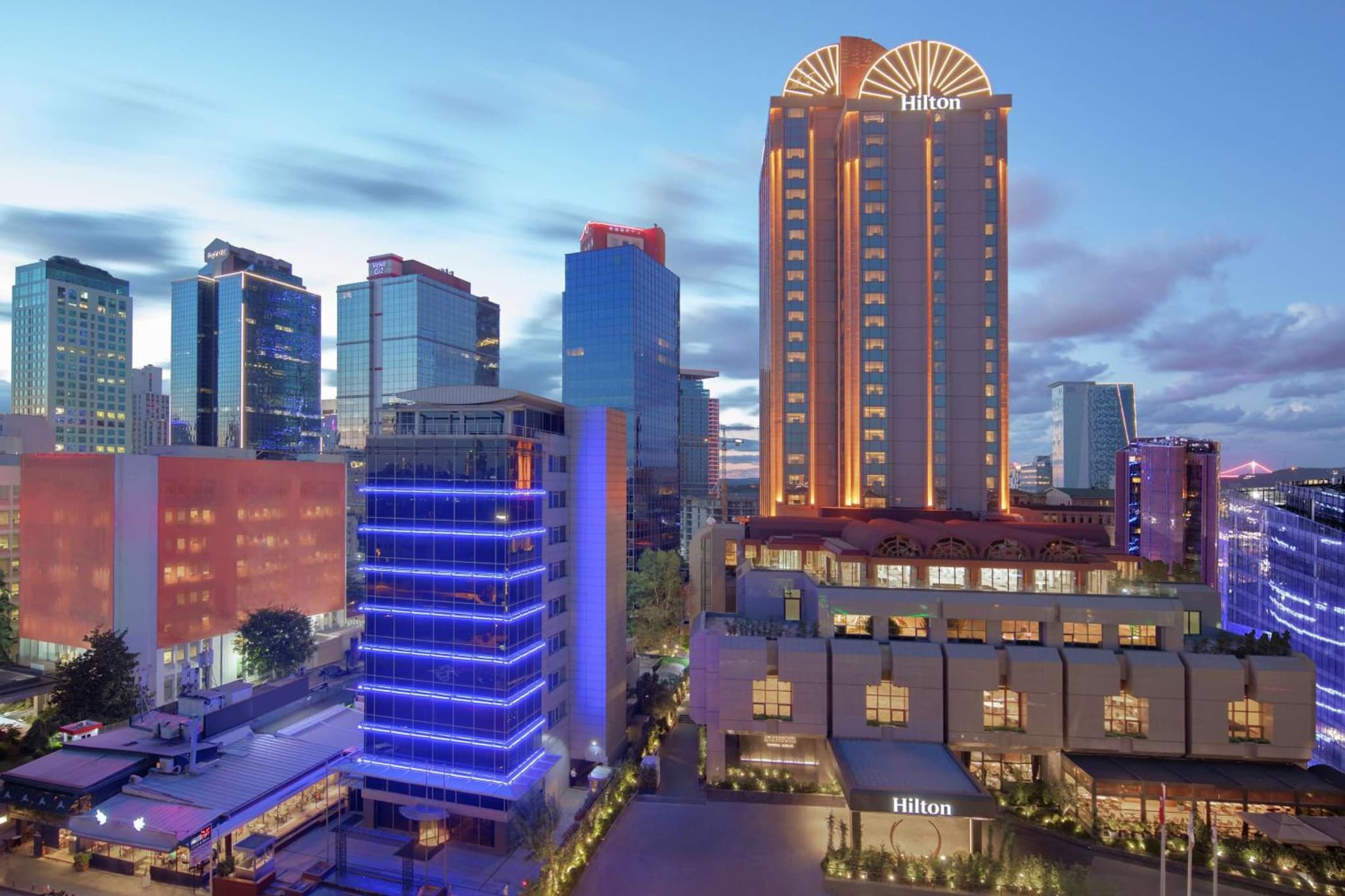 Hilton Istanbul Maslak - Image 1