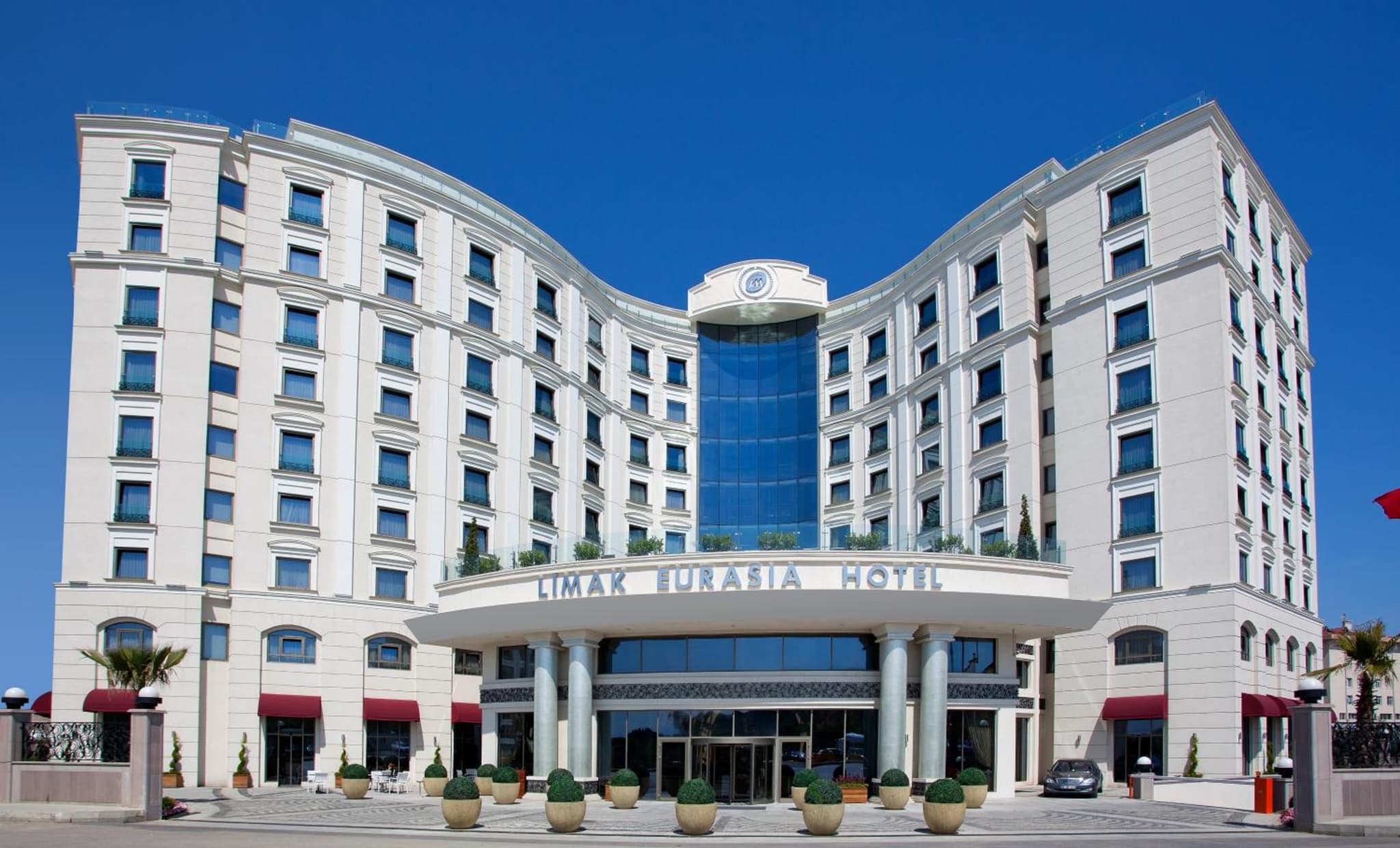 Limak Eurasia Lüks Otel - Image 1