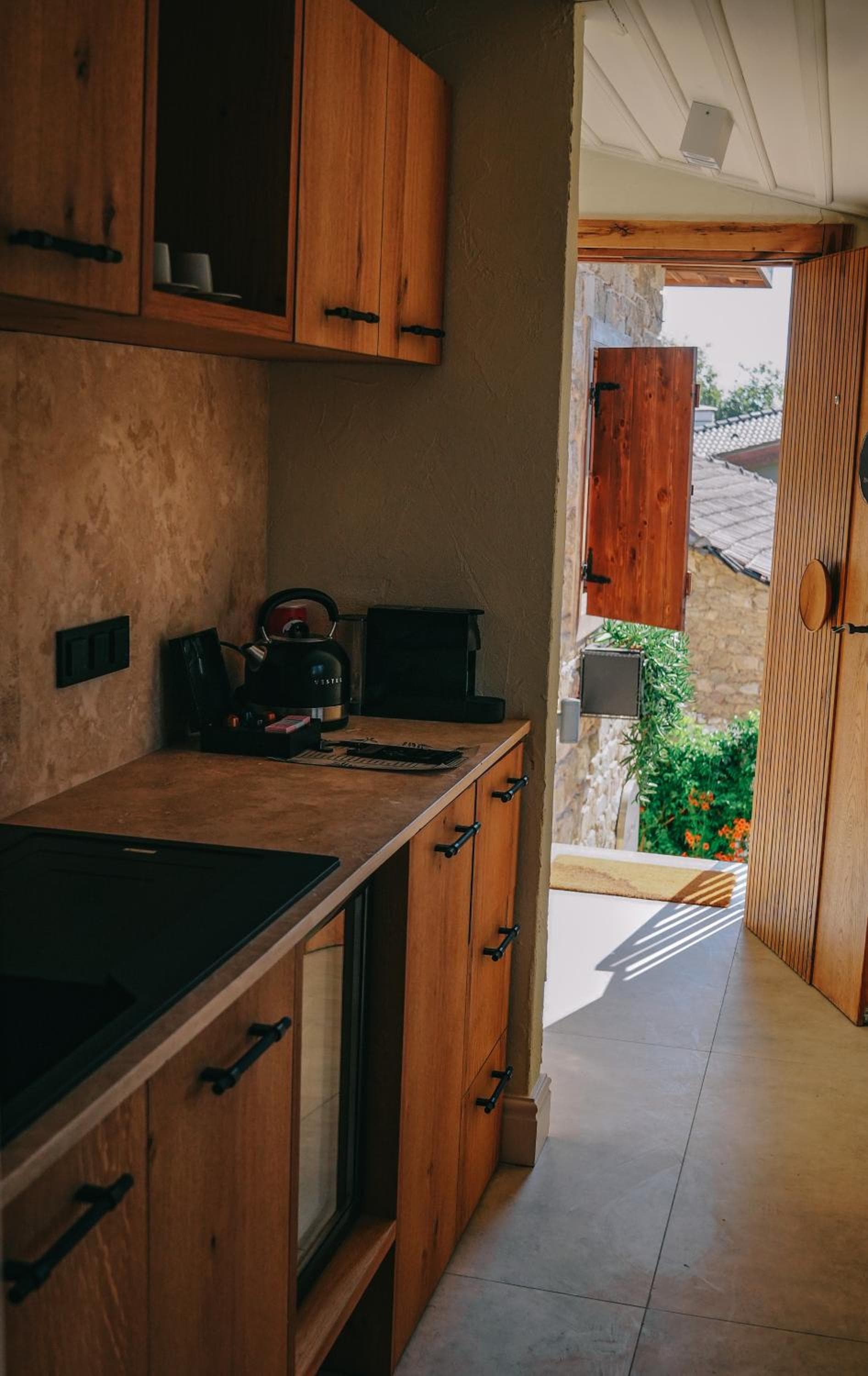 6 ROOMS BY AZUMARE - Image 2