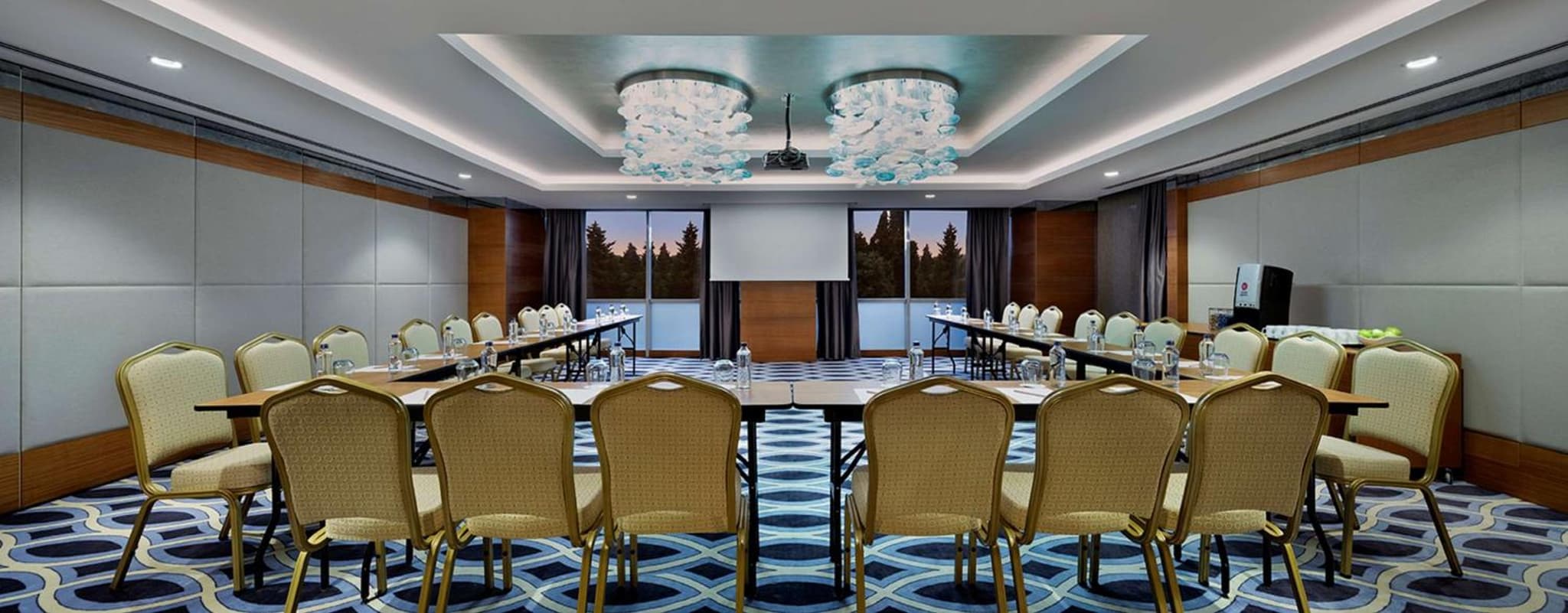 Doubletree By Hilton İstanbul Topkapı - Image 1