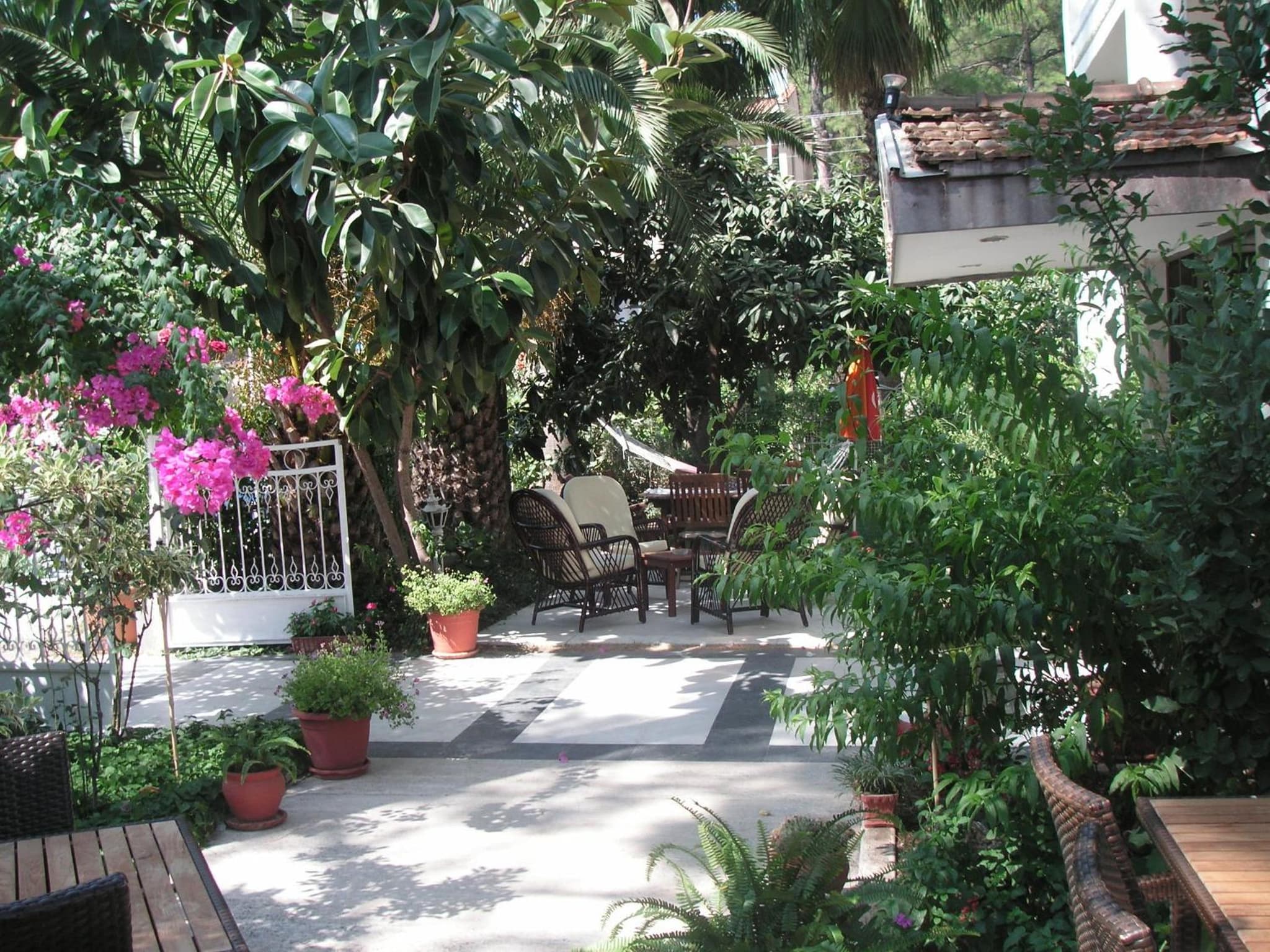 Carikci Hotel - Image 2