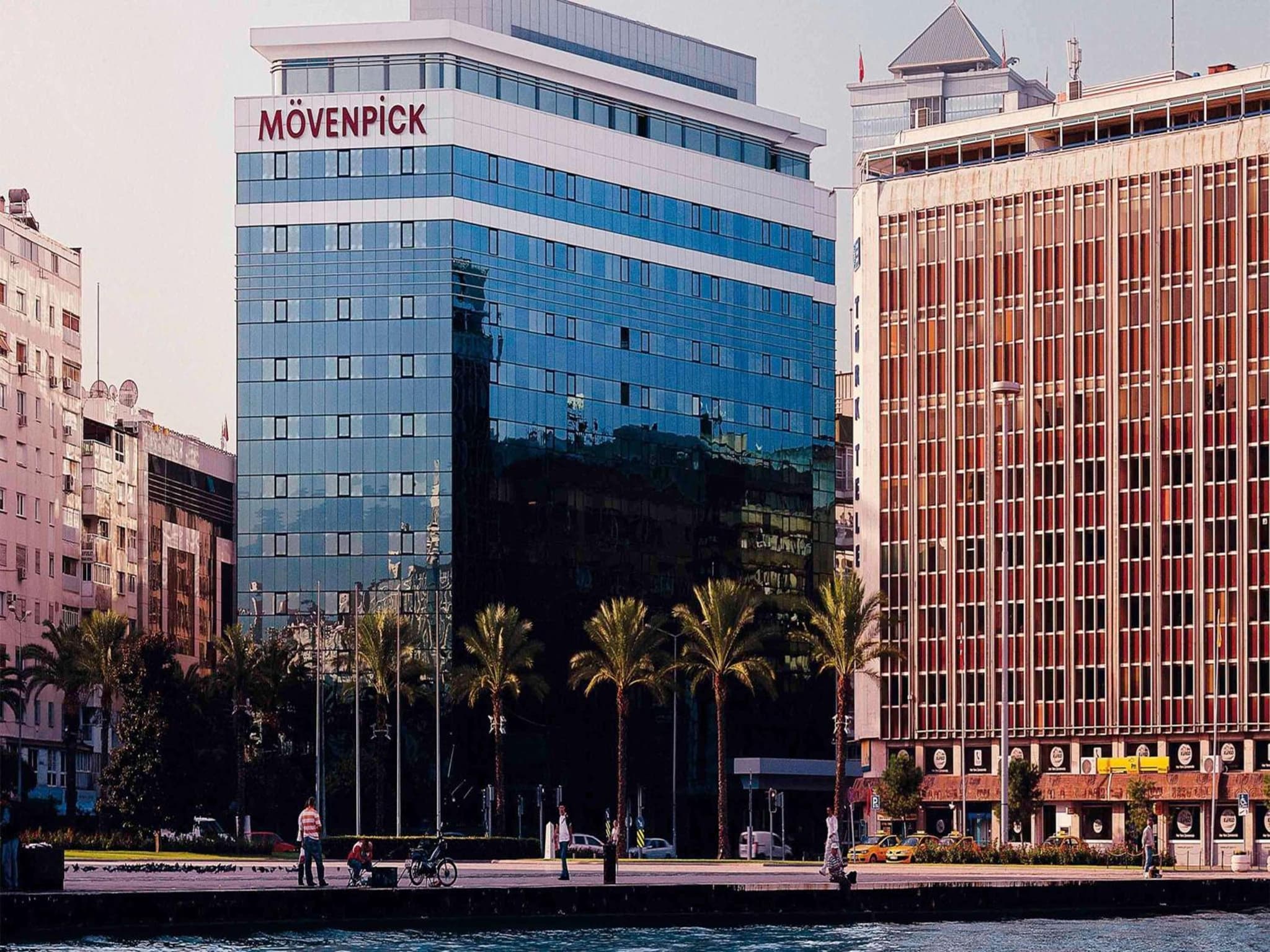 Mövenpick Hotel Izmir - Image 1
