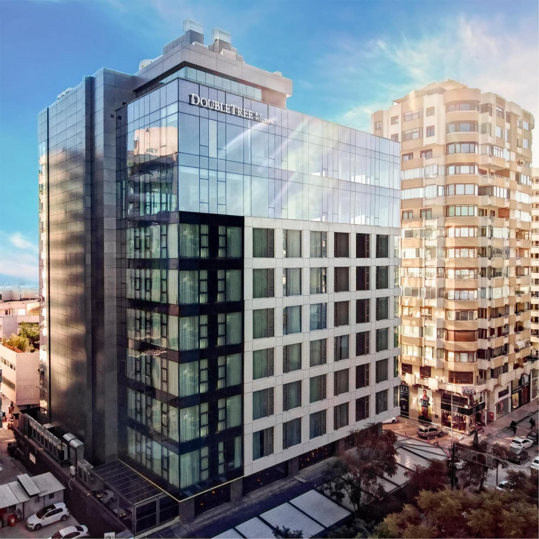 DoubleTree by Hilton Adana - Image 1