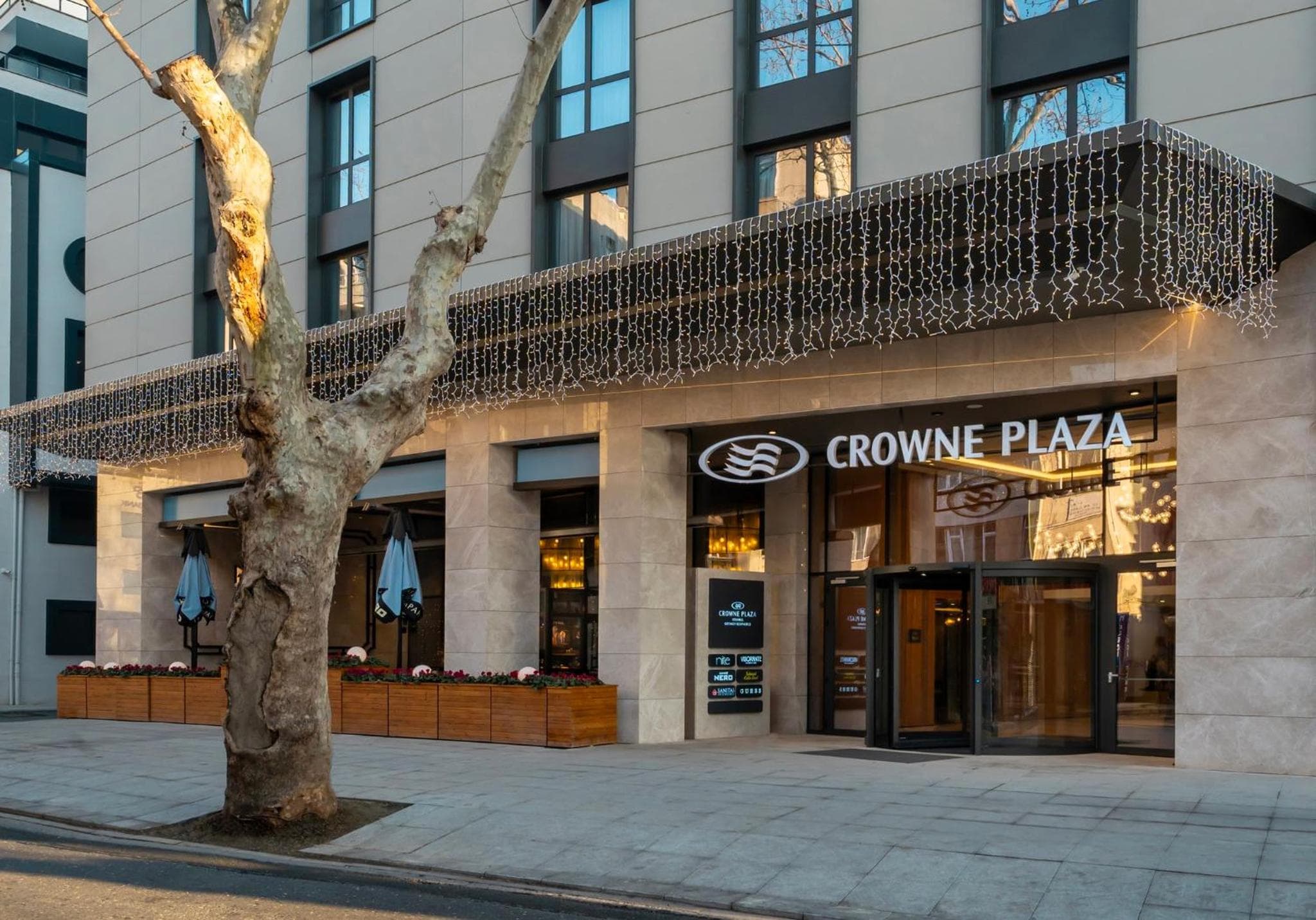 Crowne Plaza İstanbul - Ortaköy Boğaziçi, bir IHG Oteli - Image 1