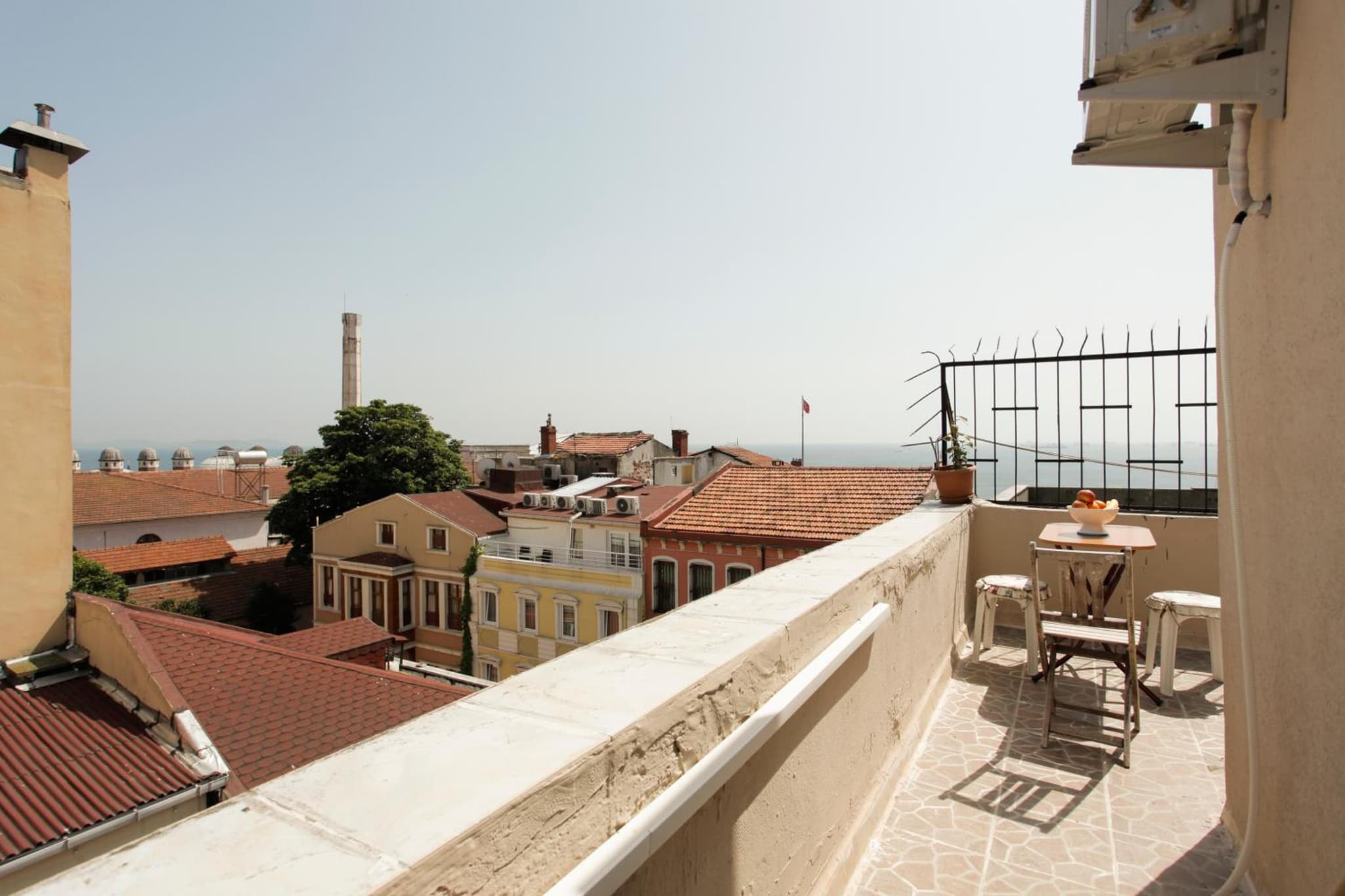 Blue Sultan Apart - Image 4