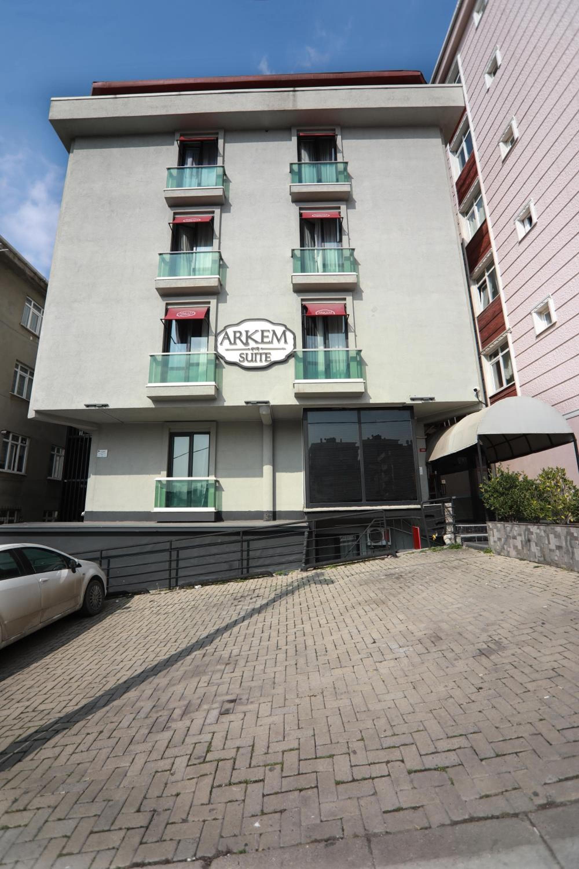 Arkem Otel 2 - Image 1