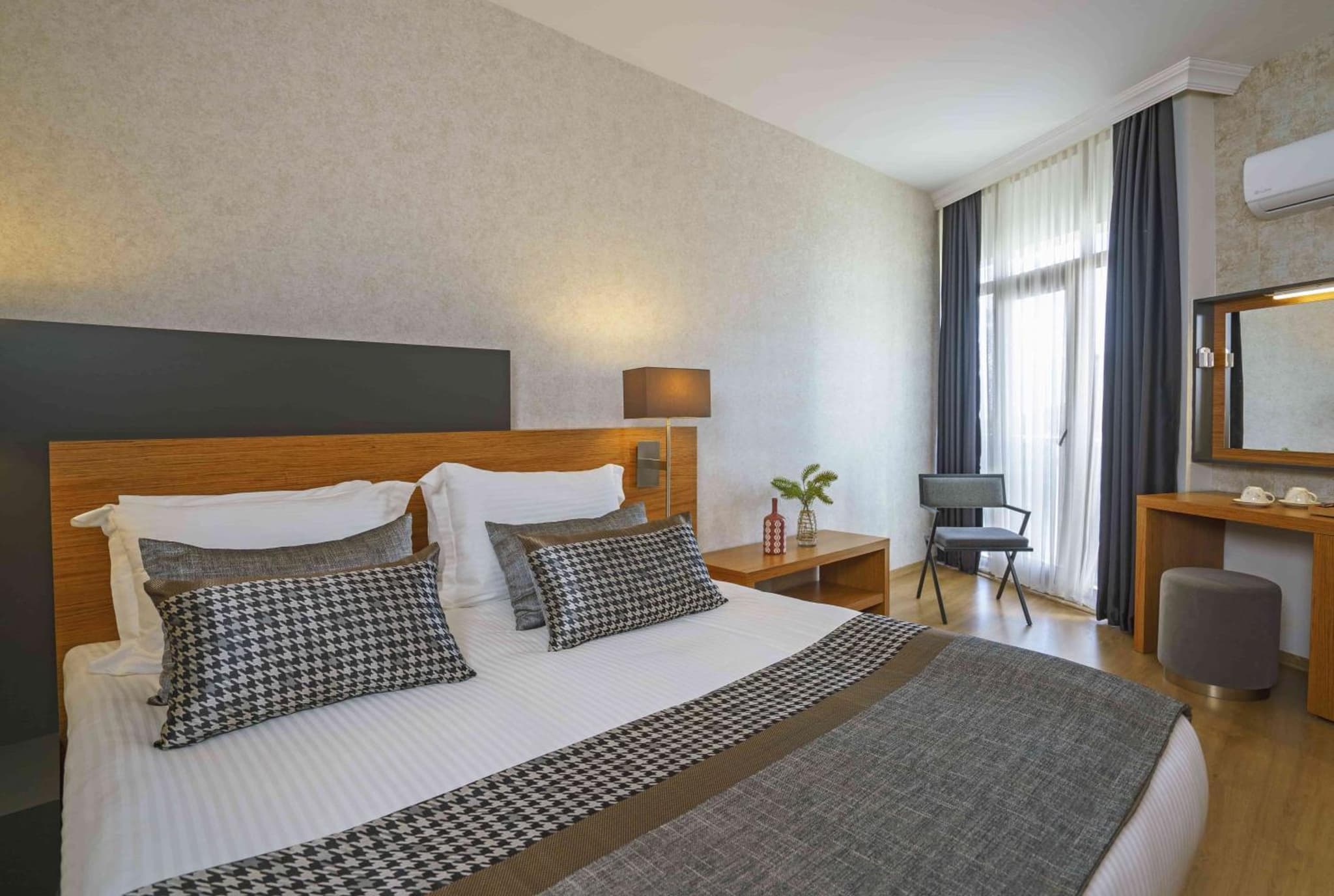 Qinn Otel - Image 3