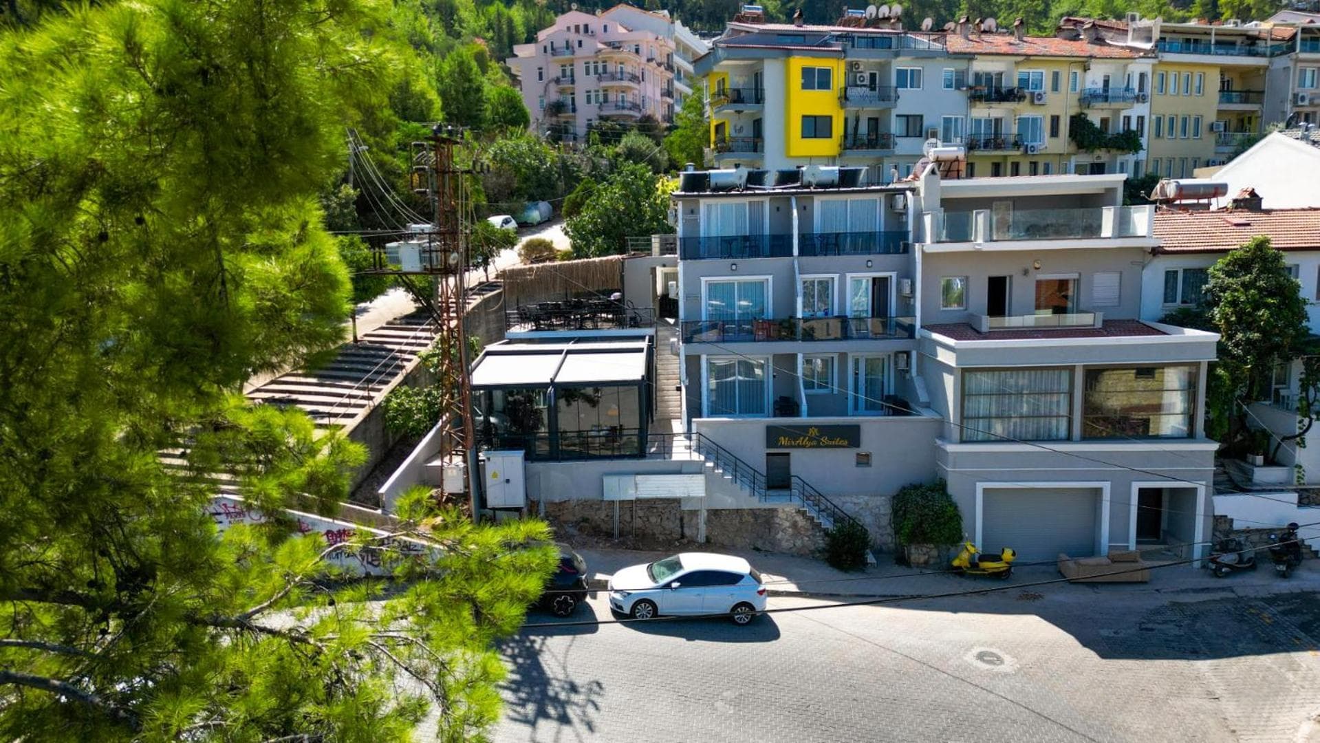 Miralya Süitler - Image 1