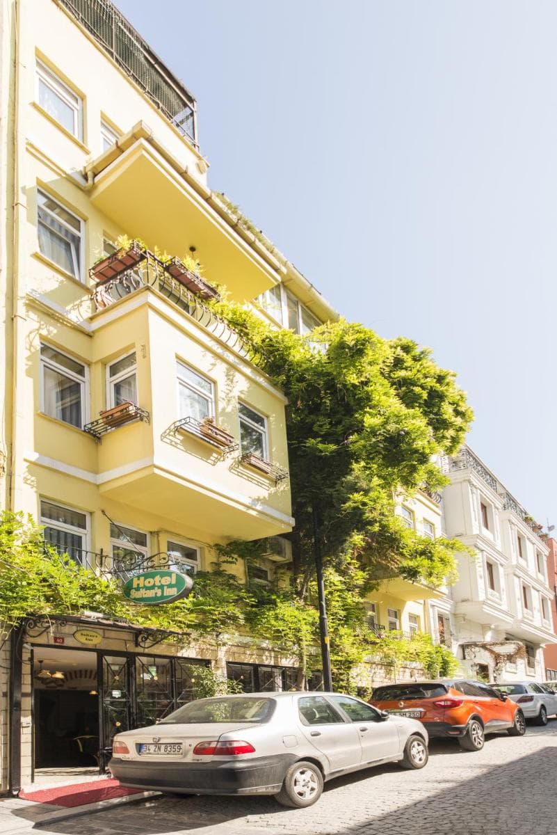 Sultan's Inn - Image 1