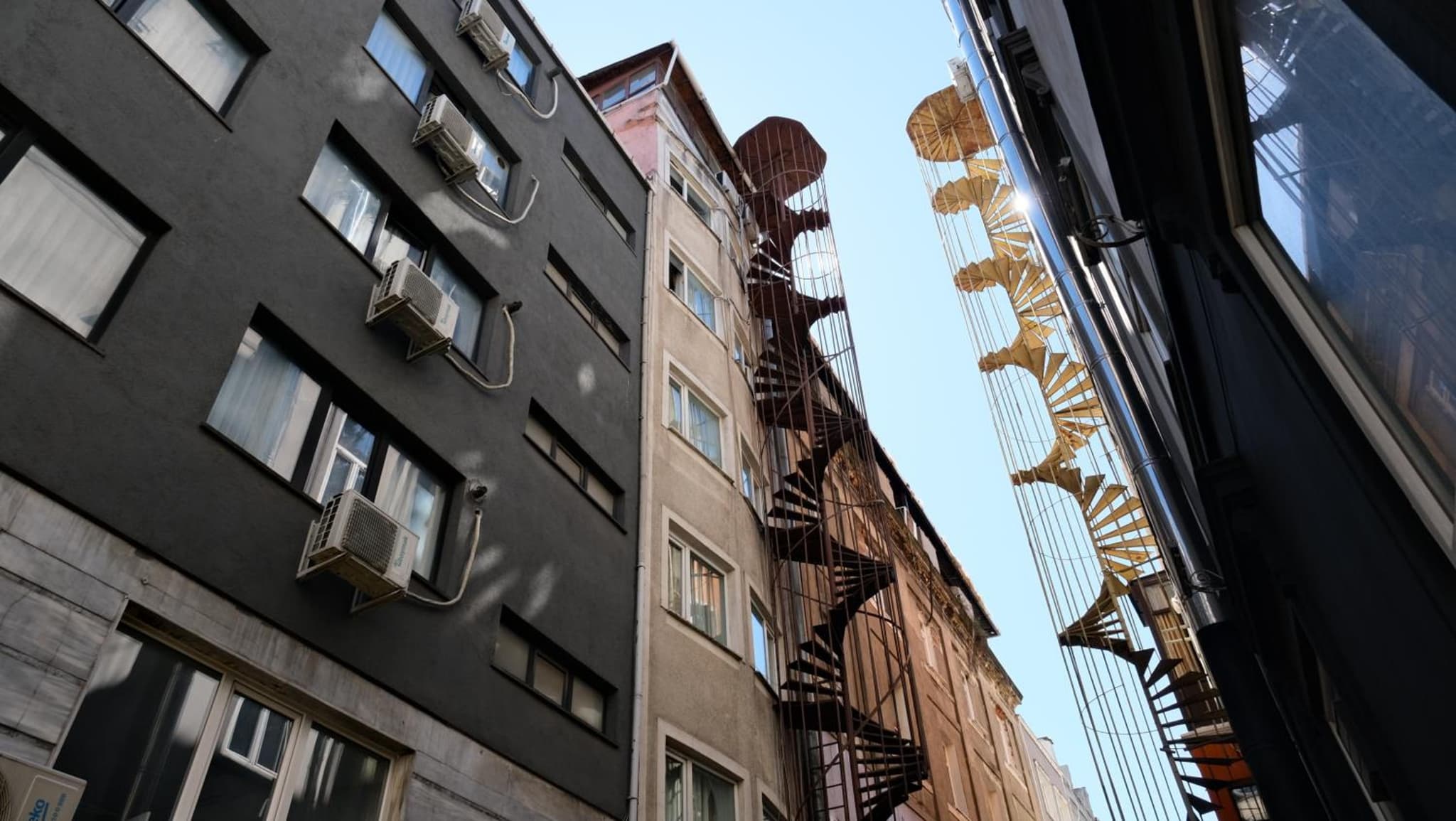 Simon Hotel - Image 3