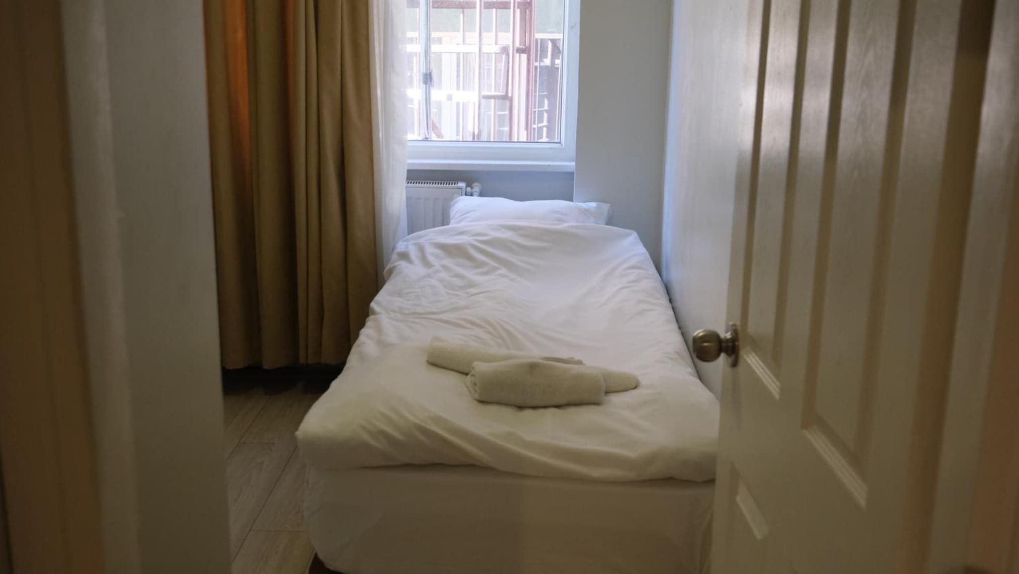 Simon Hotel - Image 4