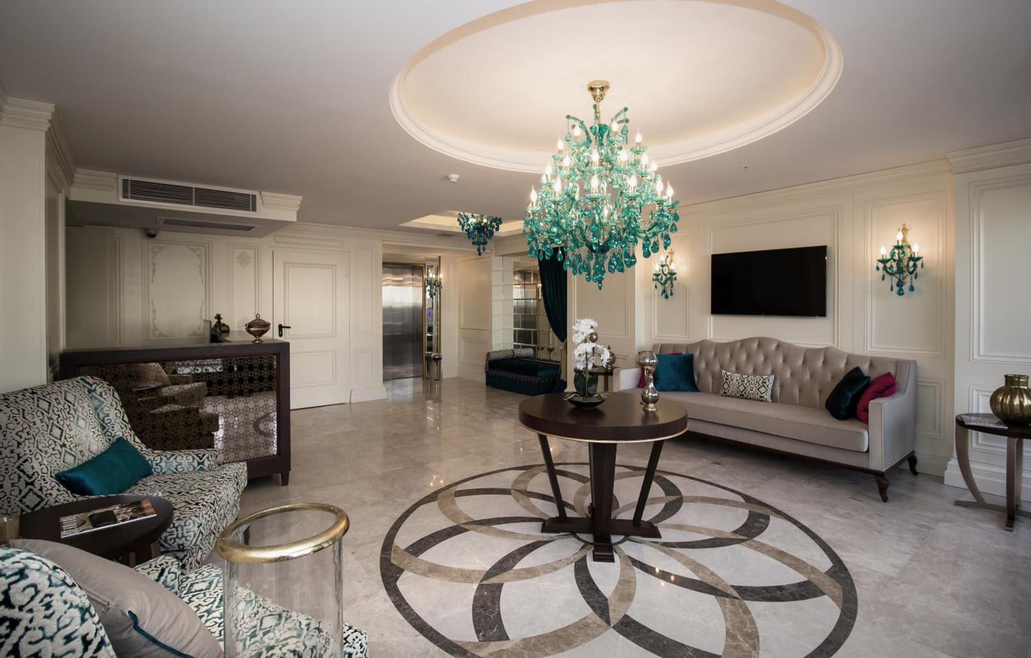 Istanbul Town Otel - Image 1