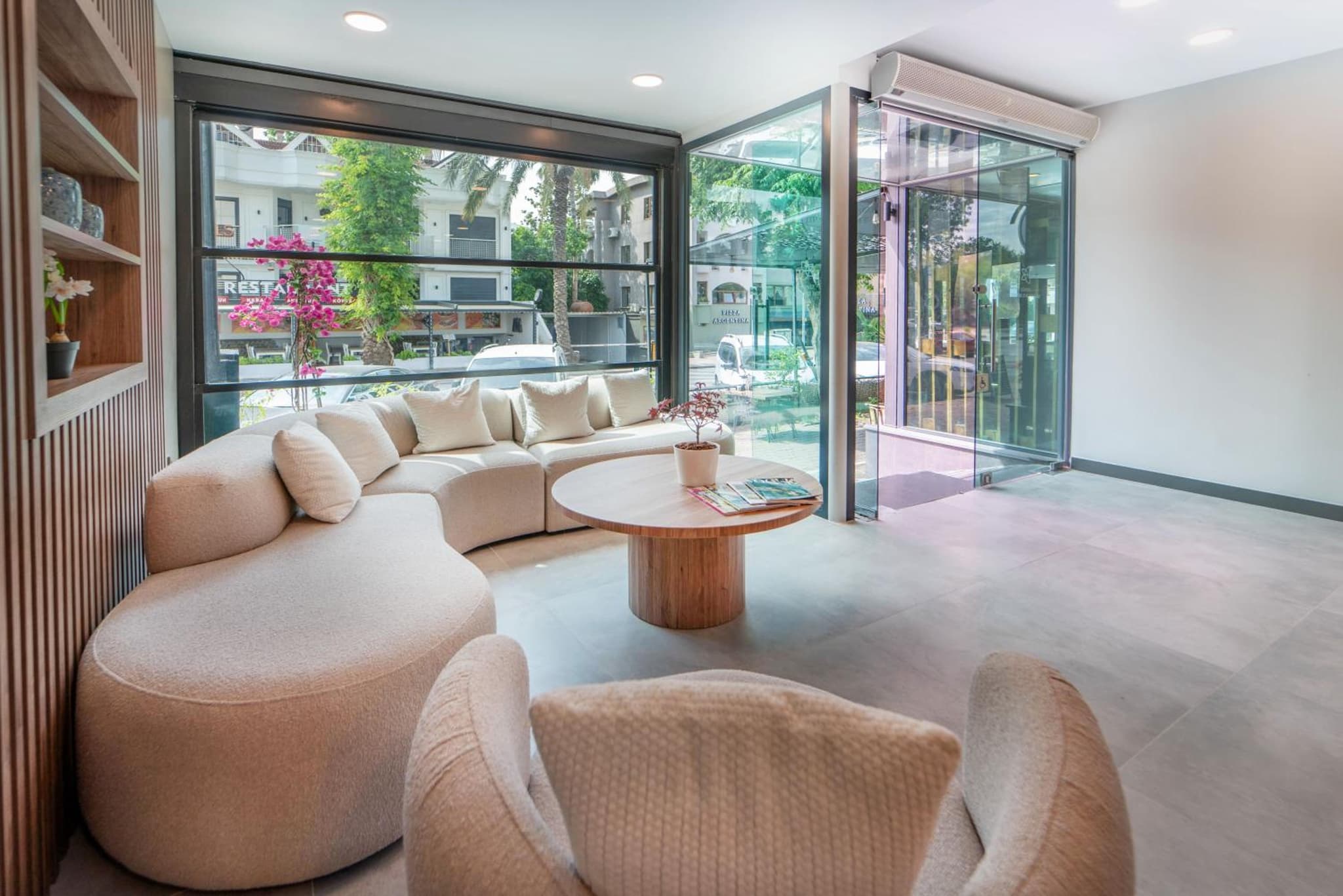 Deniz Boutique Hotel - Image 3