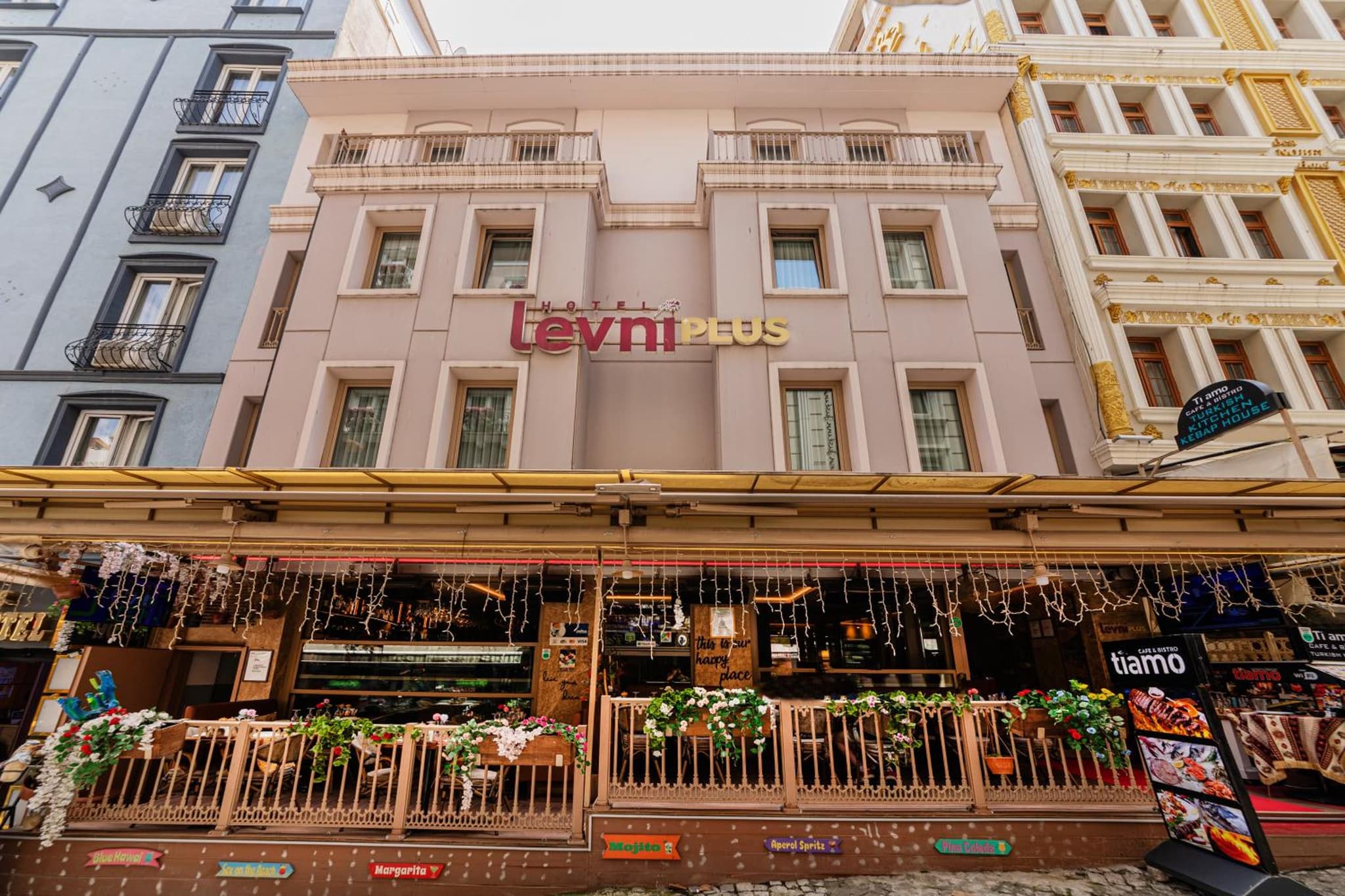 Levni Plus Otel - Image 1