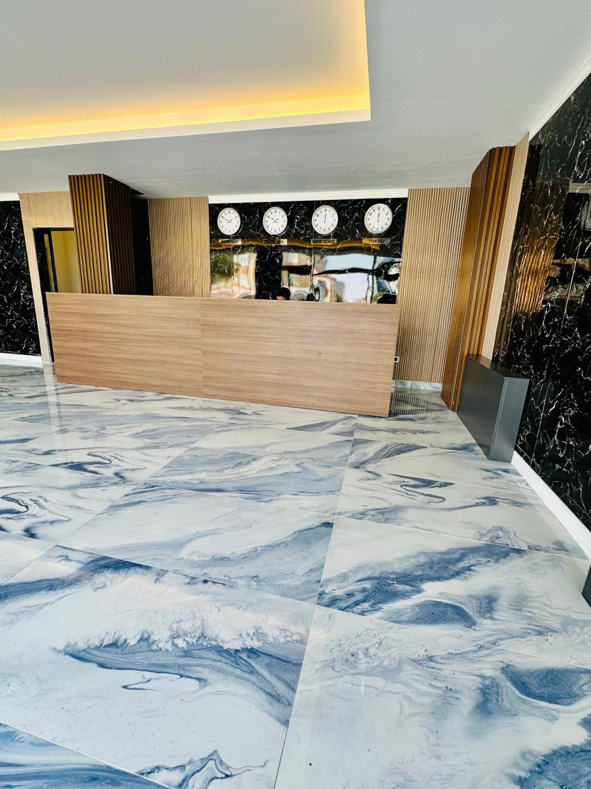 The Hera Gold Hotel - Image 1