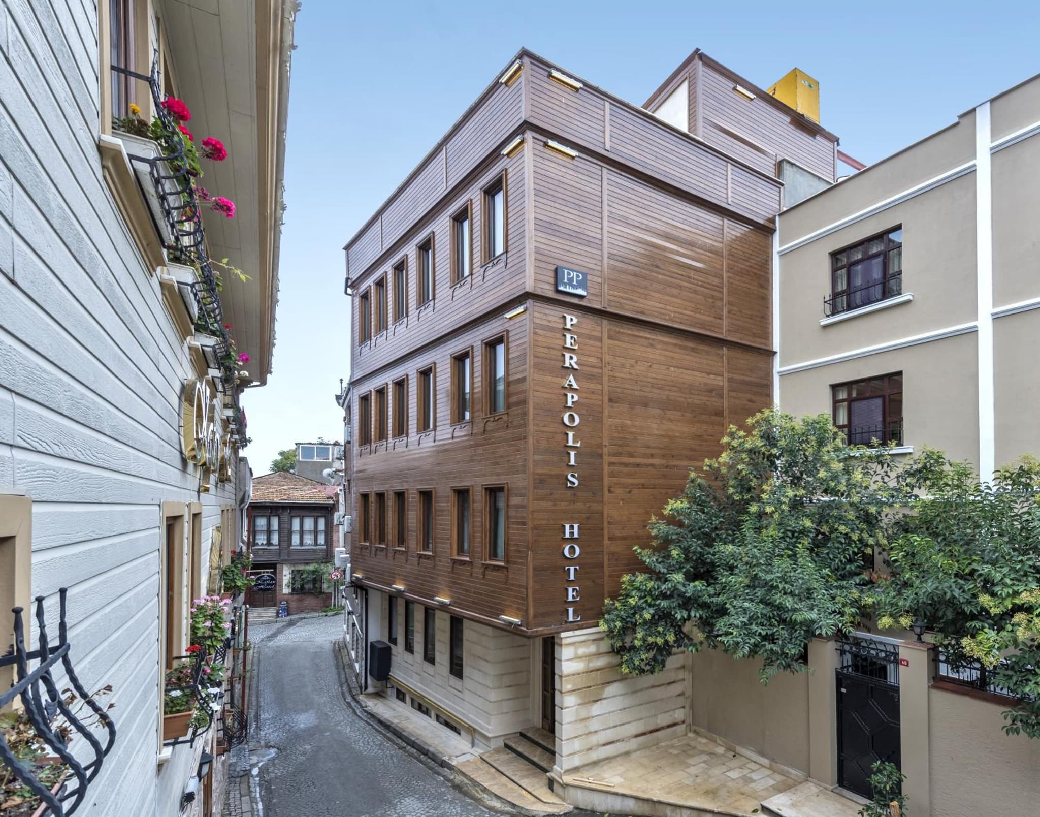 Perapolis Otel - Image 1