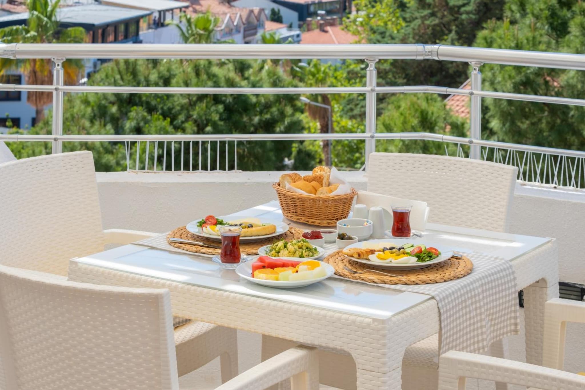 Himm Hotel - Image 3