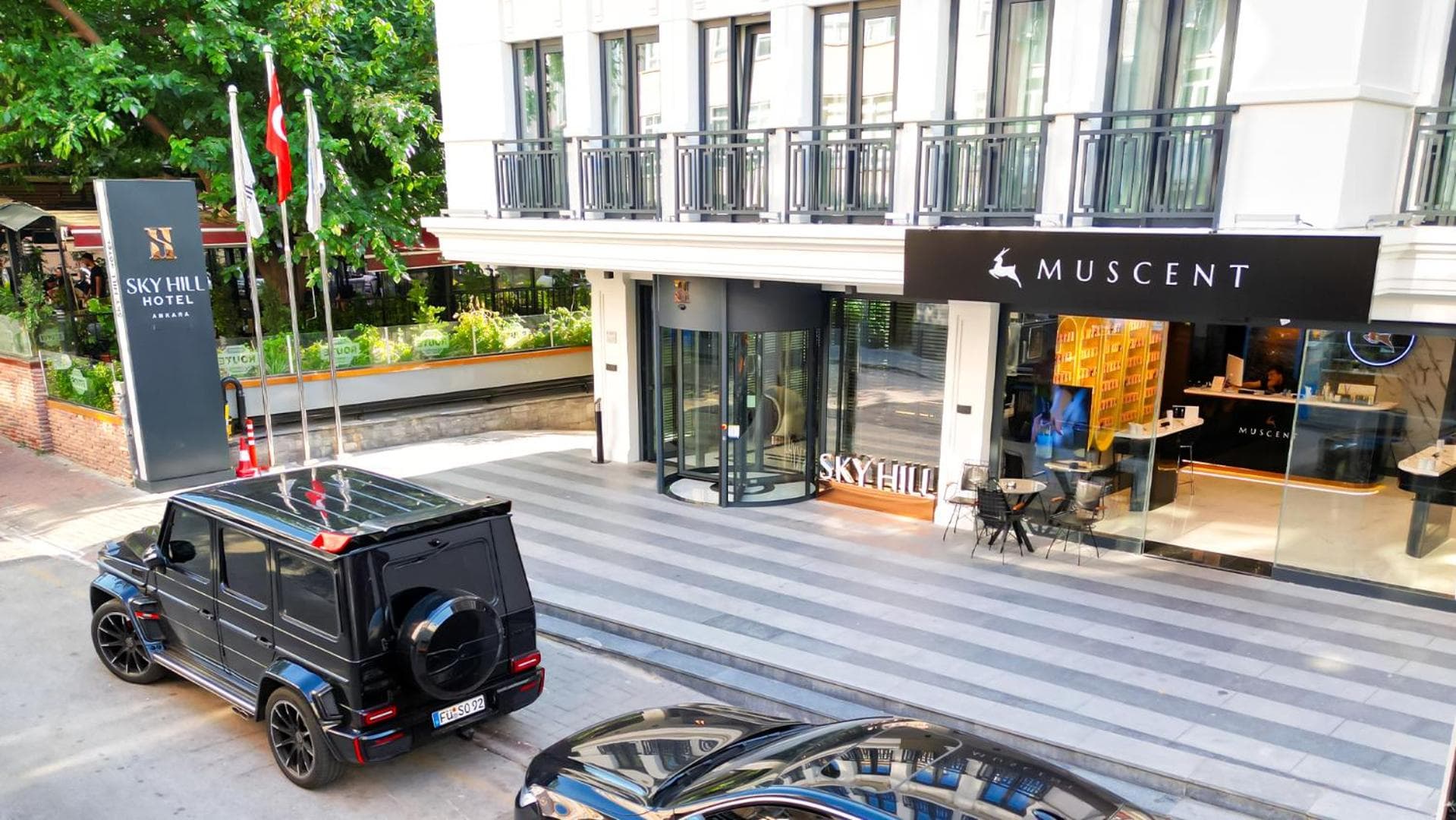 Sky Hill Hotel - Image 1