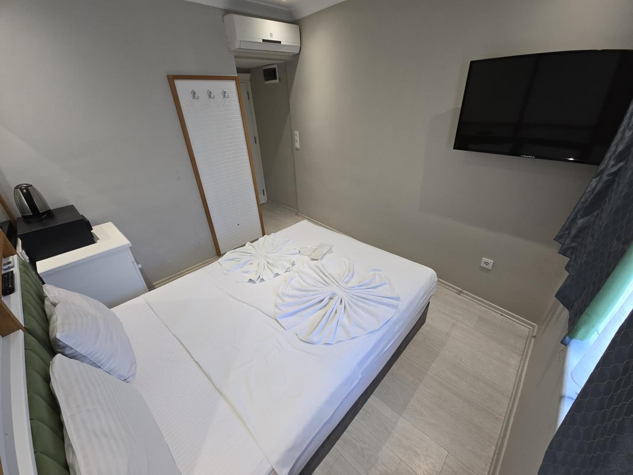 The Empress Theodora Hotel ll - Image 4