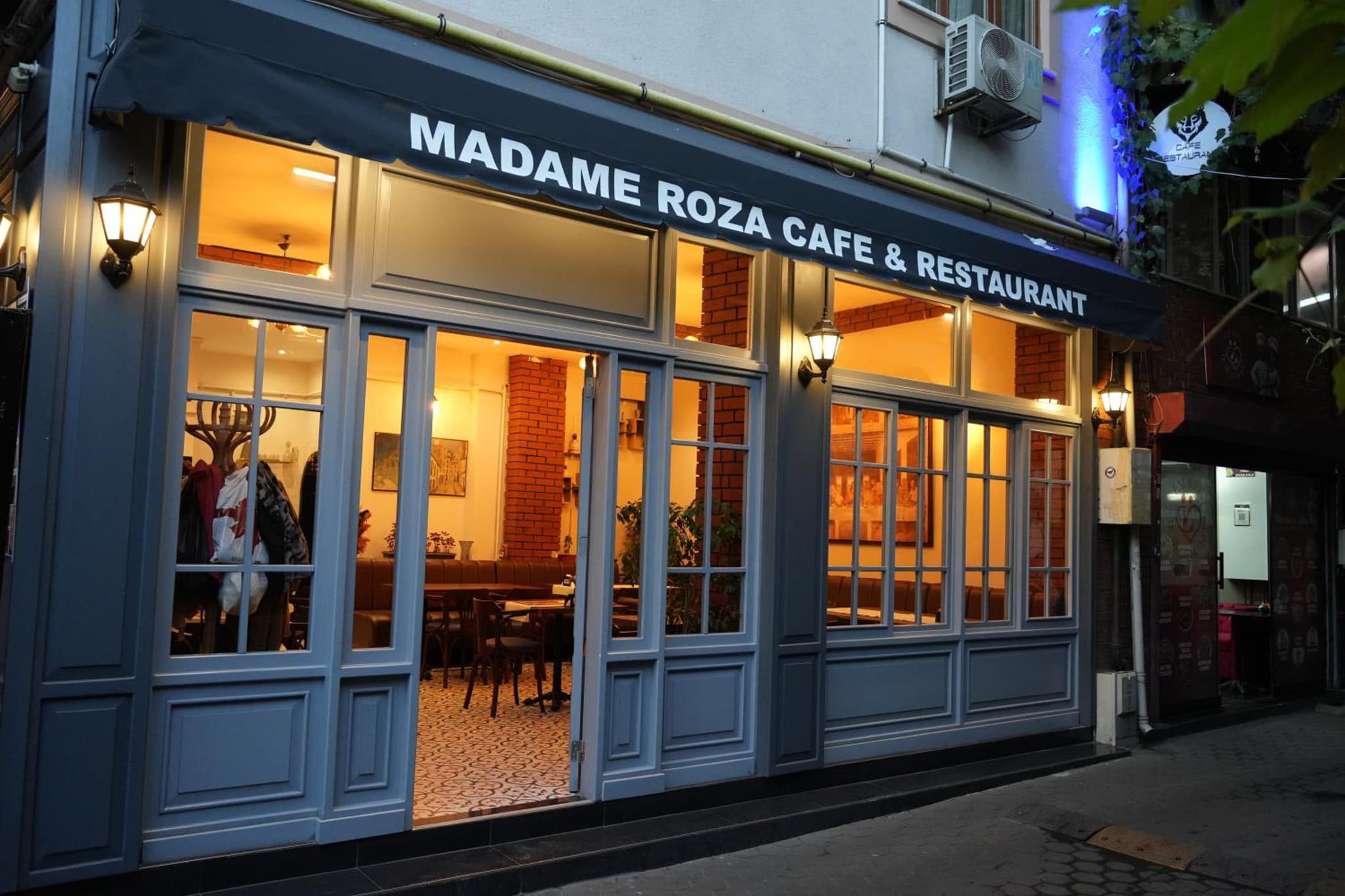 madame roza - Image 3