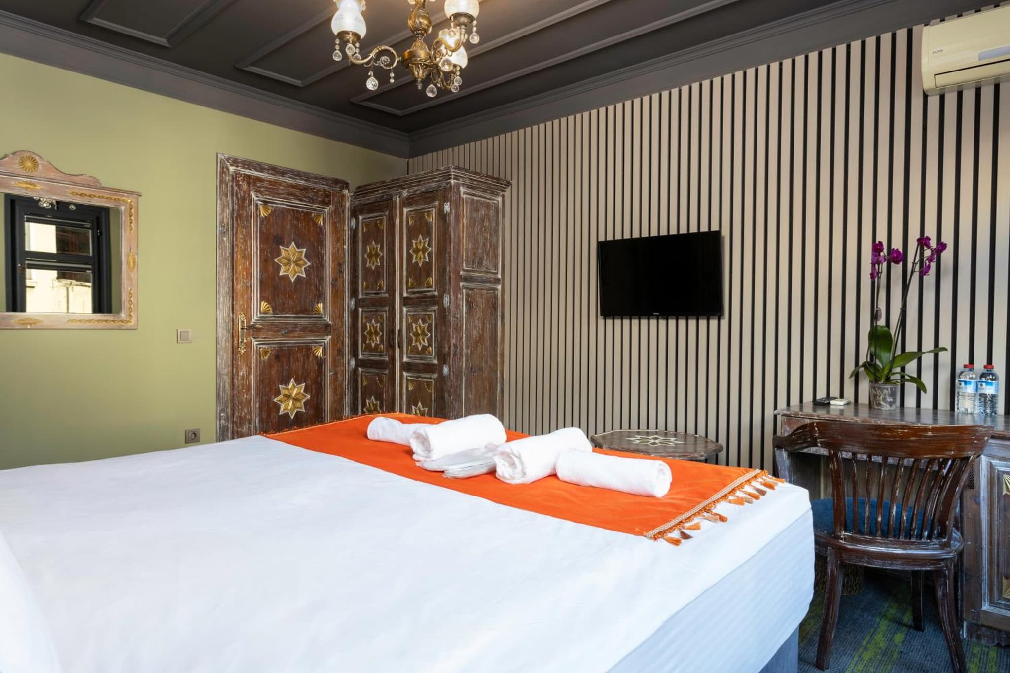 Wonder Wood Otel - Image 3