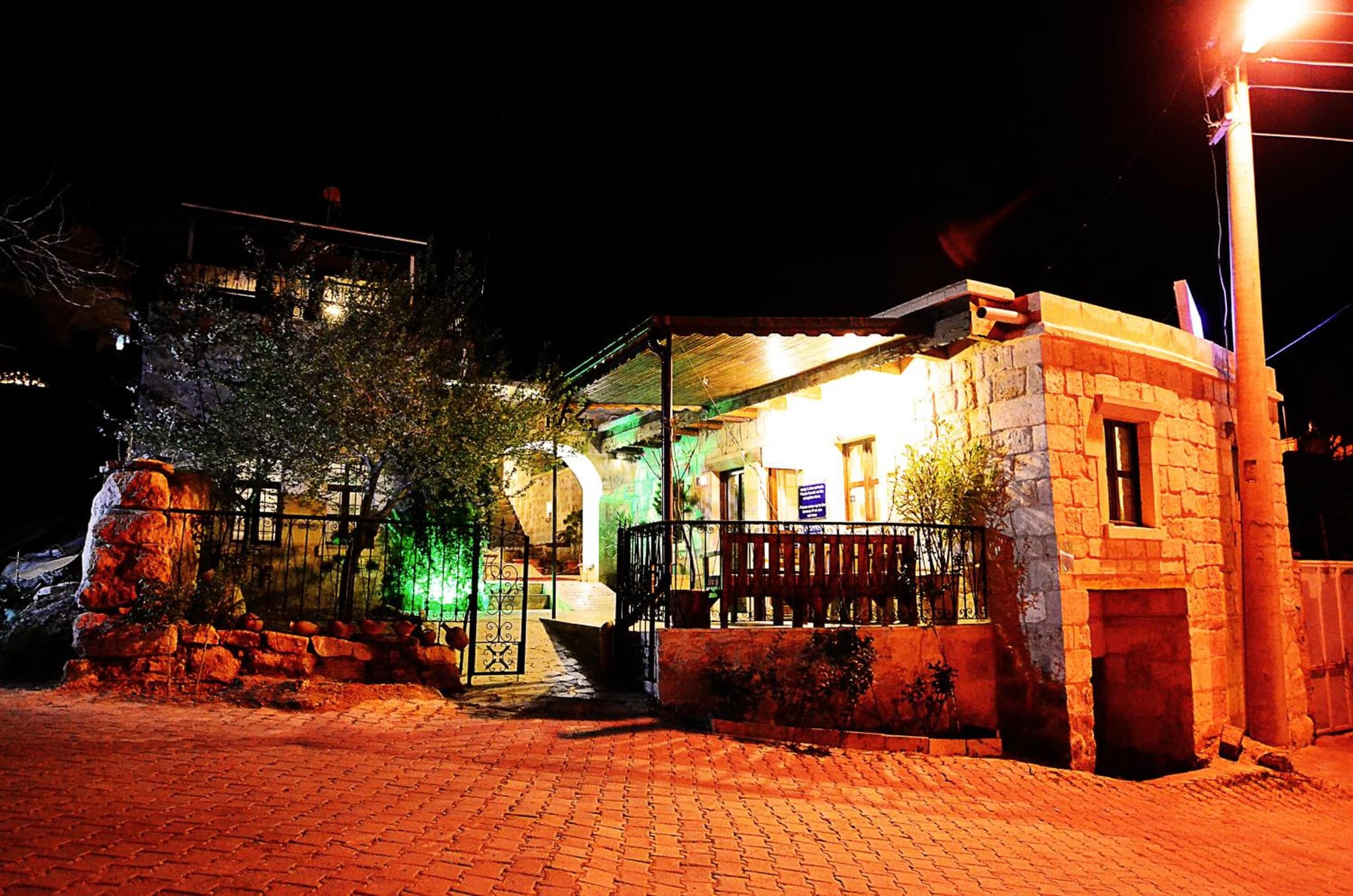 Gedik Cave Hotel - Image 1
