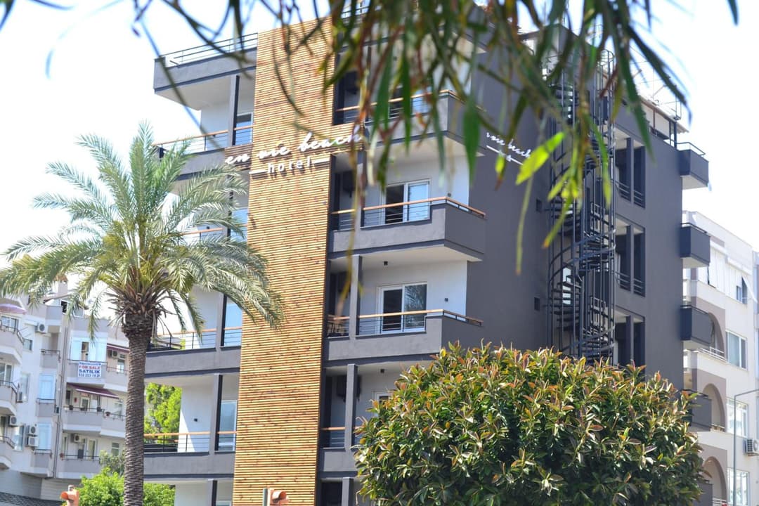En Vie Beach Boutique Hotel - Adults Only