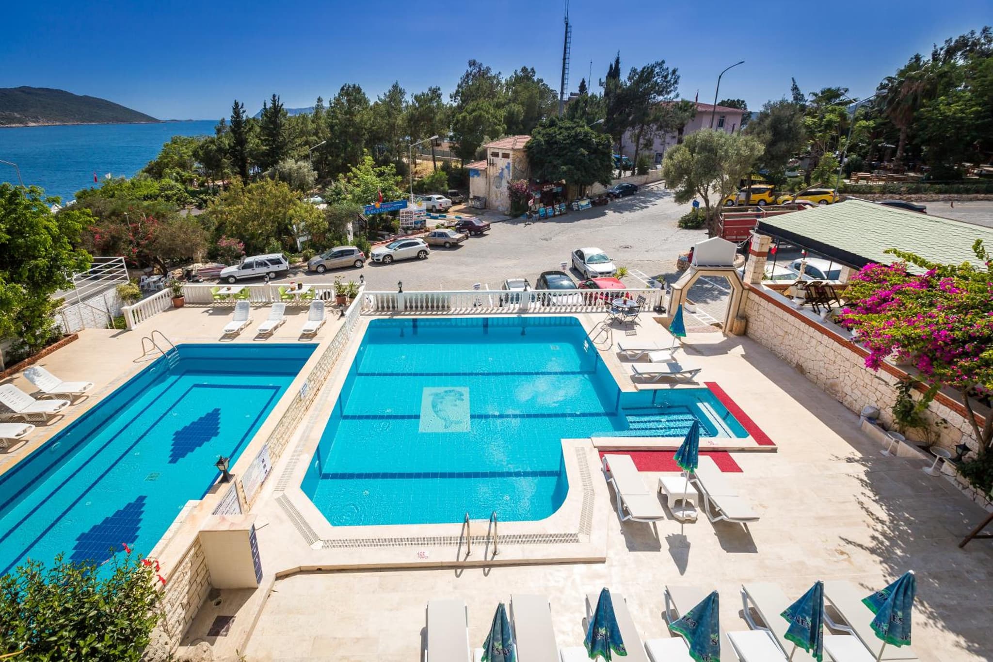 Habesos Hotel - Image 2