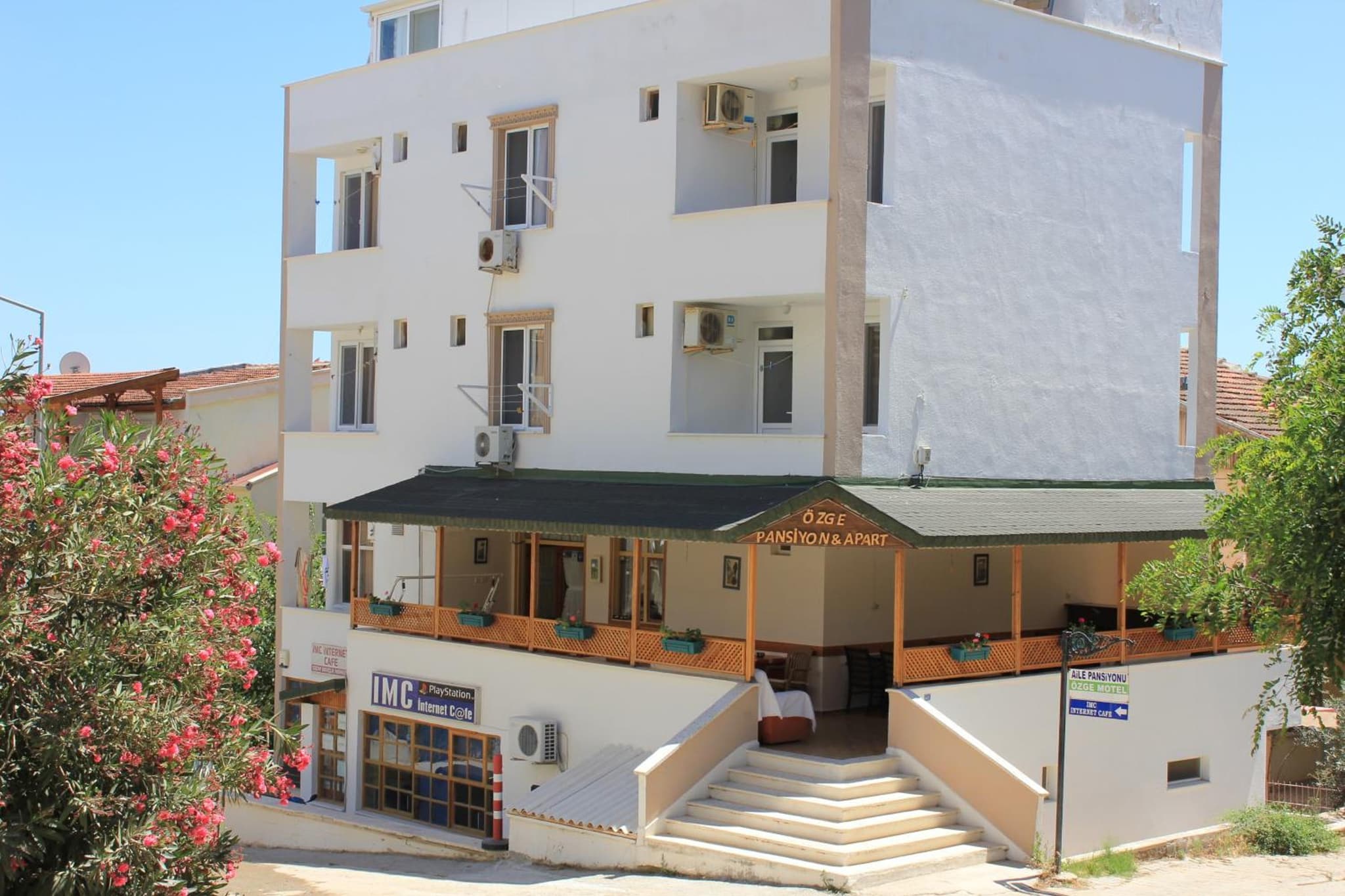 Ozge Pansiyon - Image 1