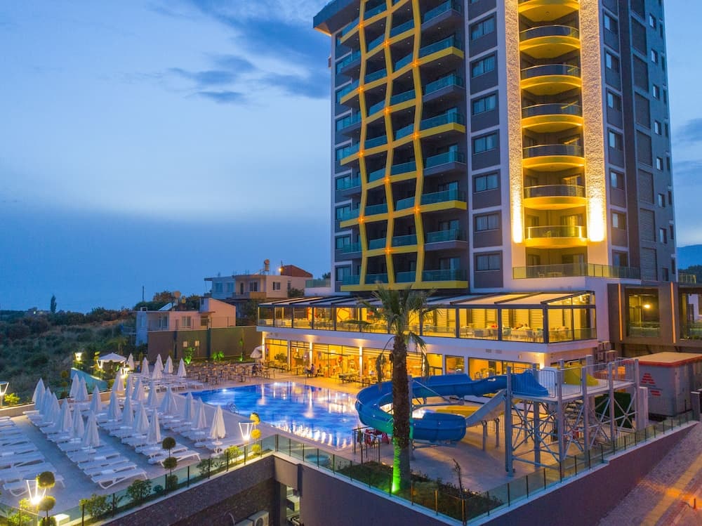 Campus Hill Otel - Image 1
