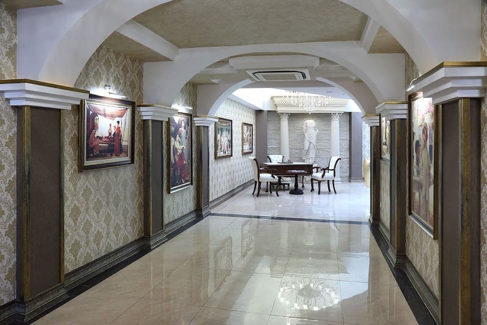 Golden Lake Otel - Image 2