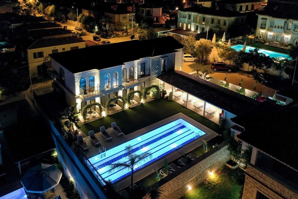 Cemal Alaçatı Butik Otel - Image 3