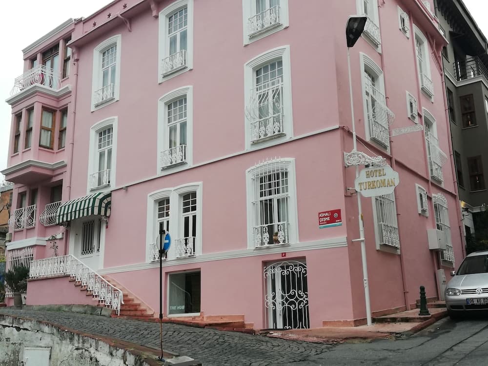 Hotel Turkoman becomes Turkoman Otel. - Image 1