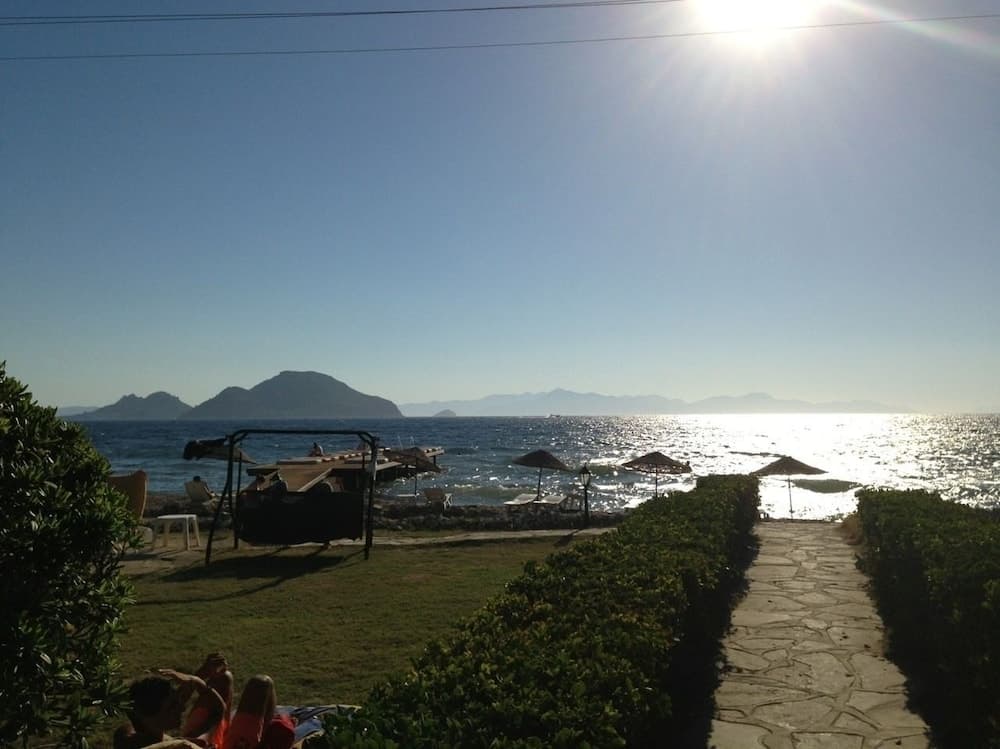 Sun and Sea Beach Otel - Image 1