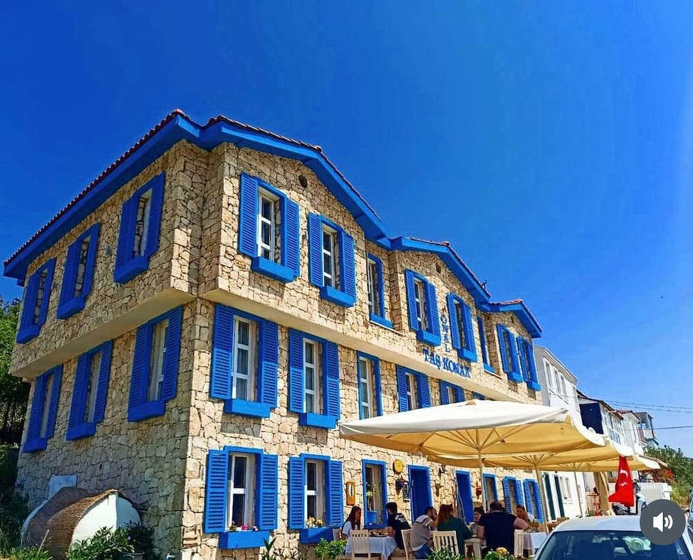 Onal Tas Konak