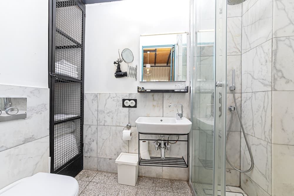 Raven Suites Taksim - Image 2
