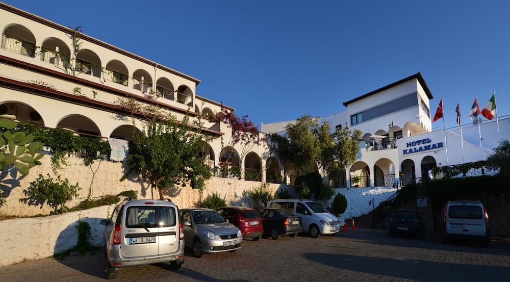 Kalamar Hotel