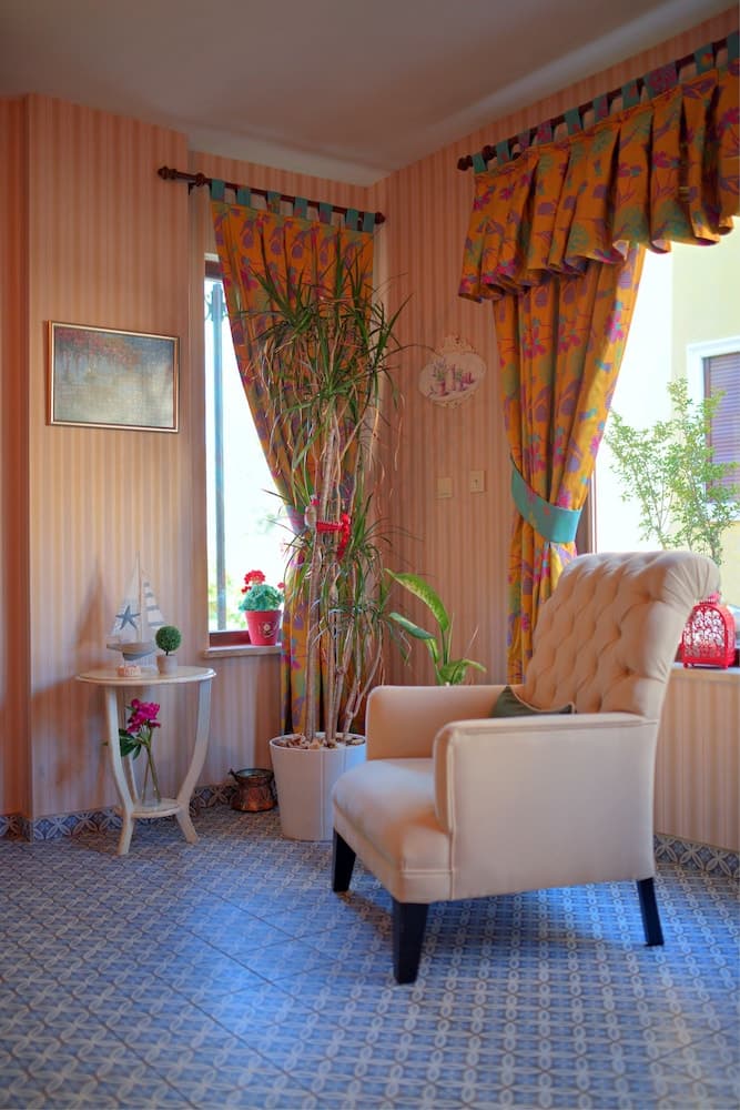 Nilufer Otel - Yetişkinlere Özel - Image 3