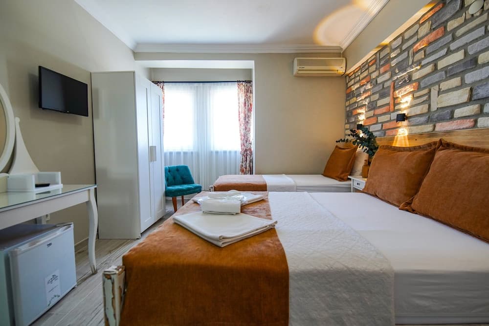 Ilyada Otel - Image 2