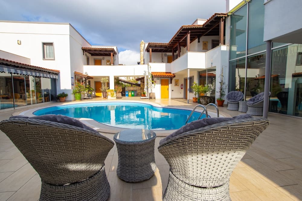 Hotel Pier Marina Bodrum - Image 2