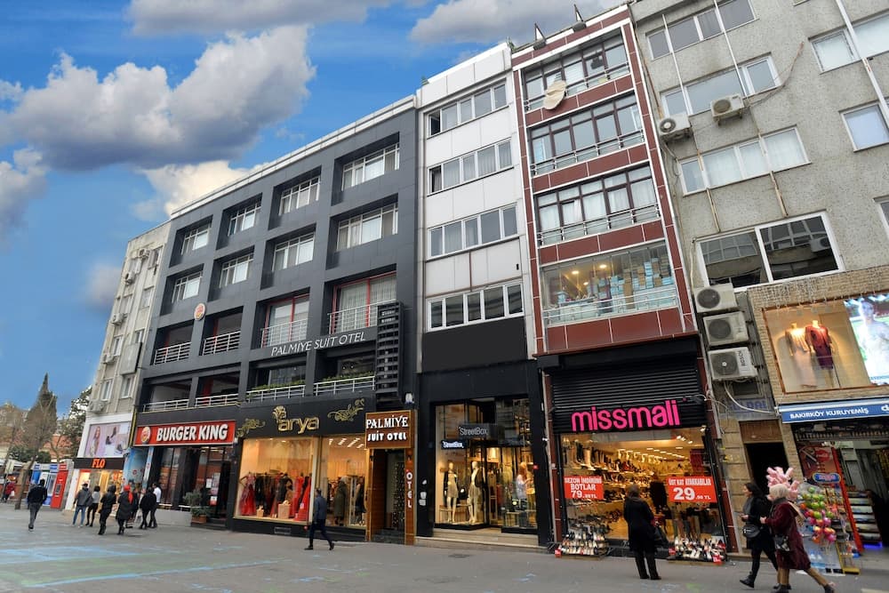 Palmiye Suit - Image 1