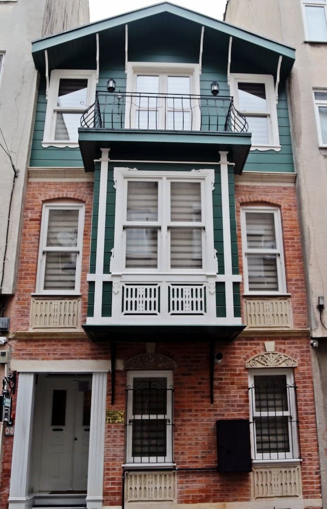 Belizia Otel - Image 1