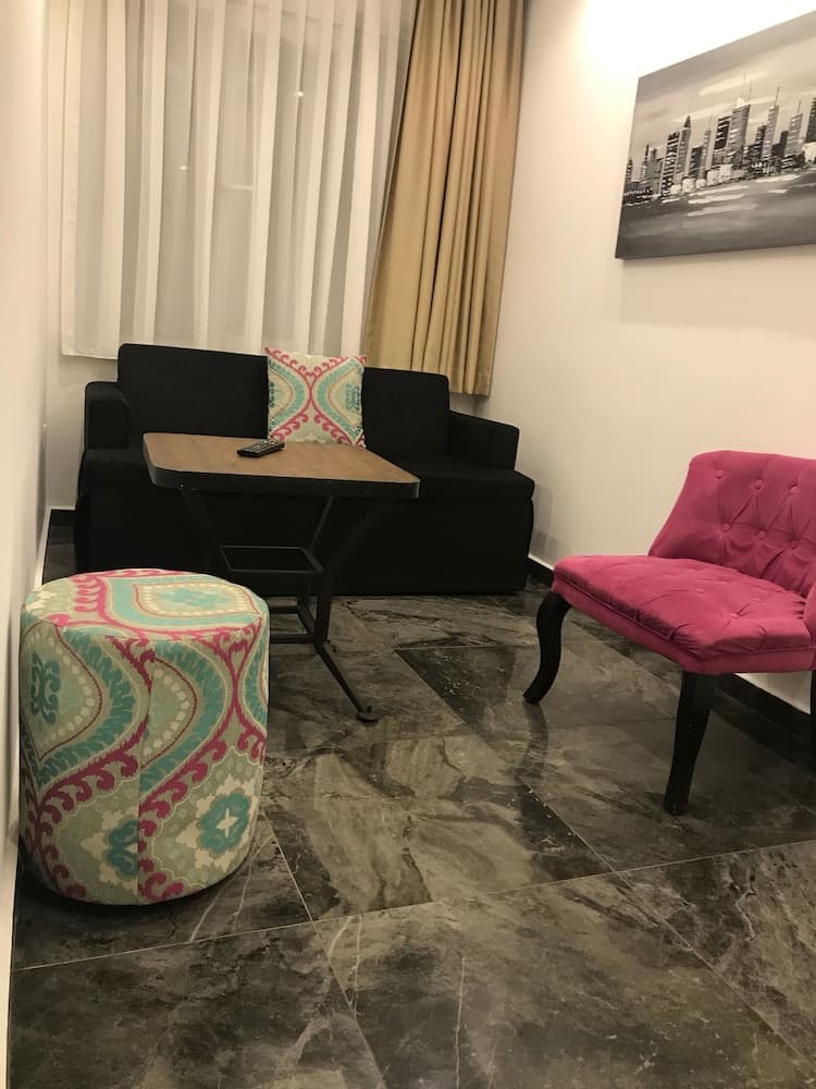 B Guest Otel - Image 2